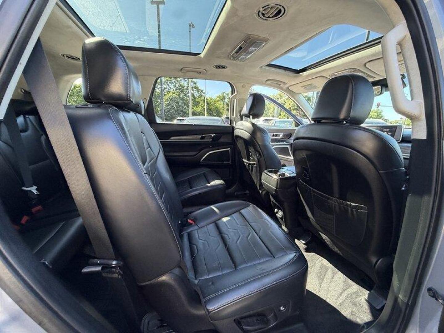 2020 Everlasting Silver Kia Telluride SX (5XYP5DHC7LG) with an 3.8L V6 291hp 262ft. lbs. engine, Automatic transmission, located at 25355 Eames Street, Channahon, IL, 60410, (815) 467-1807, 41.429108, -88.228432 - BIG SUV ENERGY. ZERO DEALER PREP FEES. This 2020 Kia Telluride SX AWD is serving luxury without the luxury price tag. Gravity Gray with Black Rims Heated and Cooled Leather Seats Navigation Bucket Seats Backup Camera Panoramic Sunroof AWD Confidence And here's the best part... FULLY SERVICED - Photo#13