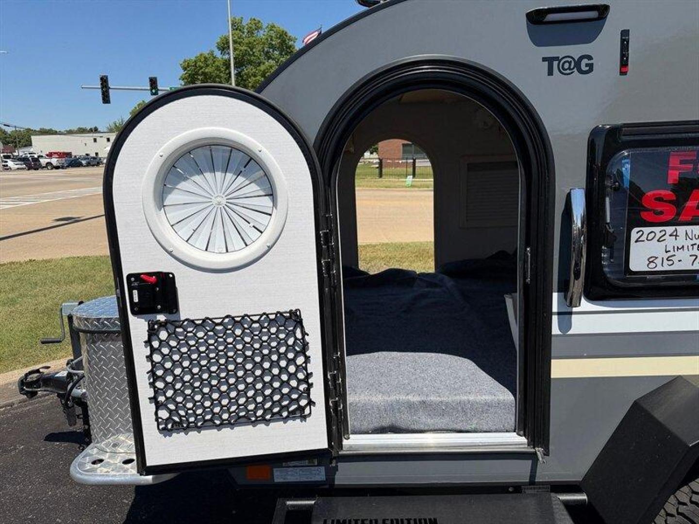 2024 White Pleasant Valley Tag XL LE (57HTG13S7RS) , Automatic transmission, located at 25355 Eames Street, Channahon, IL, 60410, (815) 467-1807, 41.429108, -88.228432 - 2024 TAG XL LE Pleasant Valley Teardrop Camper Tiny camper, BIG adventure energy. This loaded TAG XL LE is ready to roll with the Black Canyon Package for an upgraded off-road experience. Features include: 25-gallon fresh water tank, under-bed storage, external shower, stargazer window, A/C, elect - Photo#6