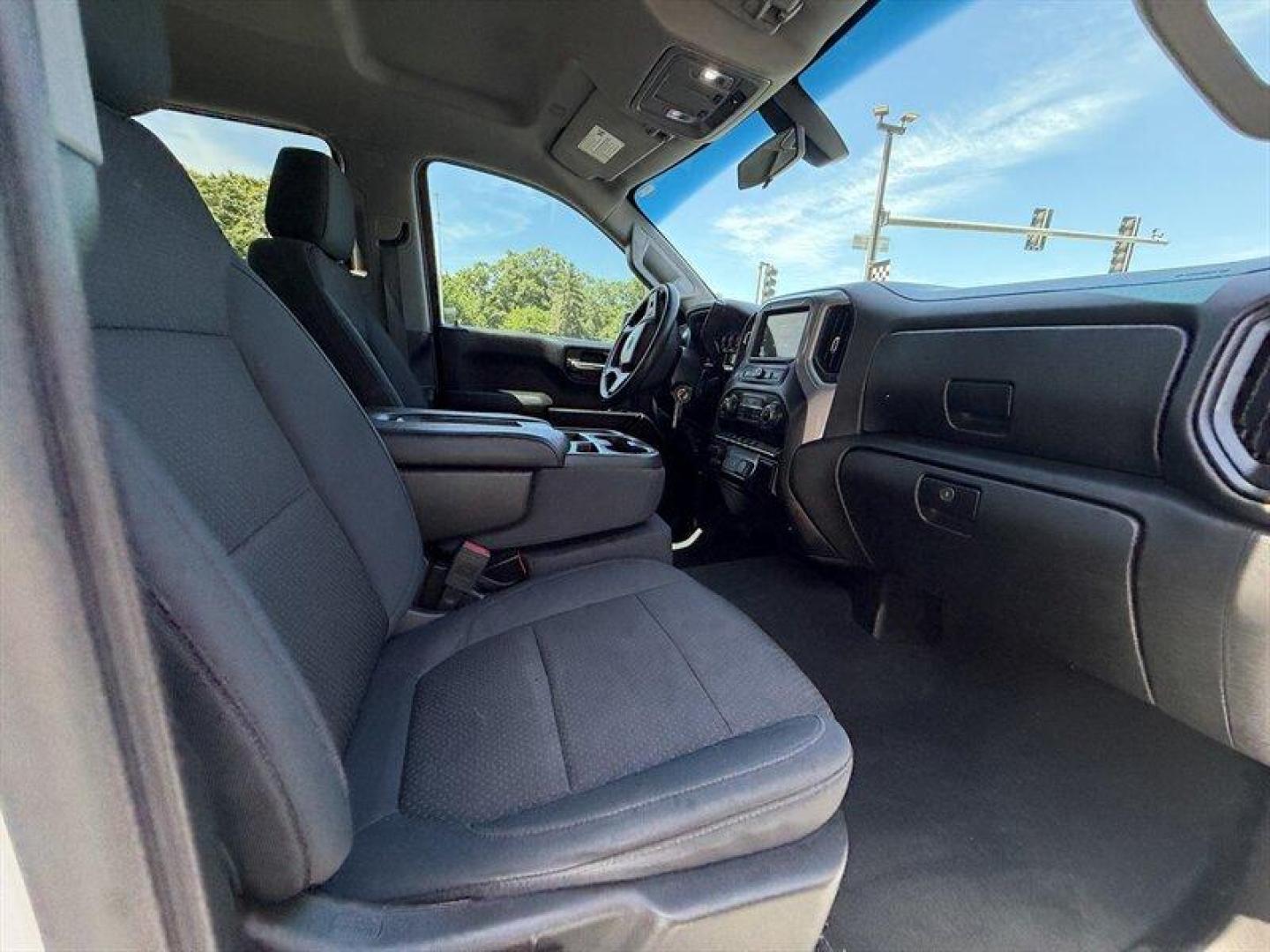 2019 Summit White Chevrolet Silverado 1500 Custom Trail Boss (1GCPYCEF1KZ) with an EcoTec3 5.3L V8 355hp 383ft. lbs. engine, Automatic transmission, located at 25355 Eames Street, Channahon, IL, 60410, (815) 467-1807, 41.429108, -88.228432 - The 2019 Chevrolet Silverado 1500 Custom Trail Boss Z71 is a robust and capable pickup designed to handle both work and off-road adventures with confidence. Powered by the EcoTec3 5.3L V8 engine, this truck delivers 355 horsepower and 383 ft-lbs of torque, providing a solid balance of power and effi - Photo#9