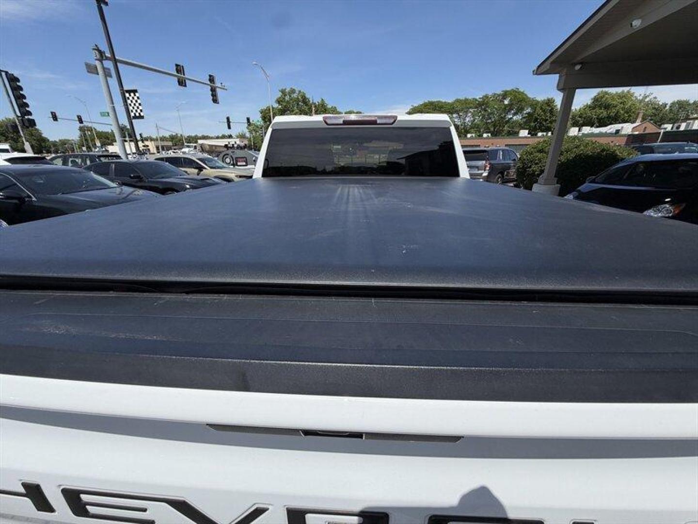 2019 Summit White Chevrolet Silverado 1500 Custom Trail Boss (1GCPYCEF1KZ) with an EcoTec3 5.3L V8 355hp 383ft. lbs. engine, Automatic transmission, located at 25355 Eames Street, Channahon, IL, 60410, (815) 467-1807, 41.429108, -88.228432 - The 2019 Chevrolet Silverado 1500 Custom Trail Boss Z71 is a robust and capable pickup designed to handle both work and off-road adventures with confidence. Powered by the EcoTec3 5.3L V8 engine, this truck delivers 355 horsepower and 383 ft-lbs of torque, providing a solid balance of power and effi - Photo#11