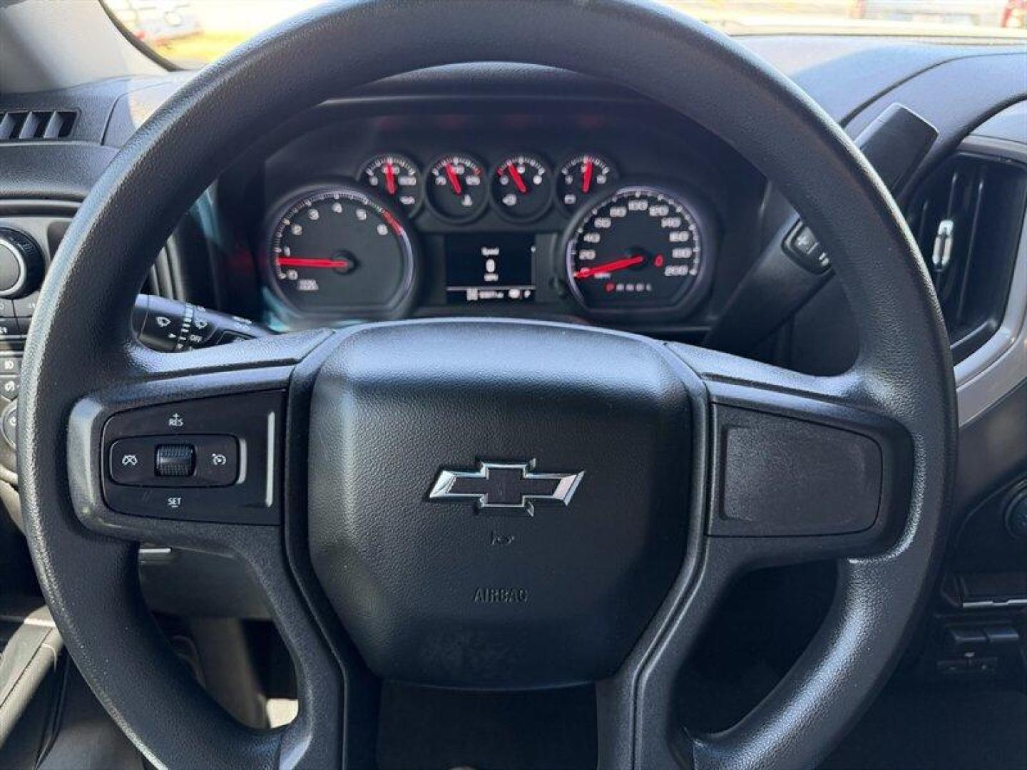 2019 Summit White Chevrolet Silverado 1500 Custom Trail Boss (1GCPYCEF1KZ) with an EcoTec3 5.3L V8 355hp 383ft. lbs. engine, Automatic transmission, located at 25355 Eames Street, Channahon, IL, 60410, (815) 467-1807, 41.429108, -88.228432 - The 2019 Chevrolet Silverado 1500 Custom Trail Boss Z71 is a robust and capable pickup designed to handle both work and off-road adventures with confidence. Powered by the EcoTec3 5.3L V8 engine, this truck delivers 355 horsepower and 383 ft-lbs of torque, providing a solid balance of power and effi - Photo#18