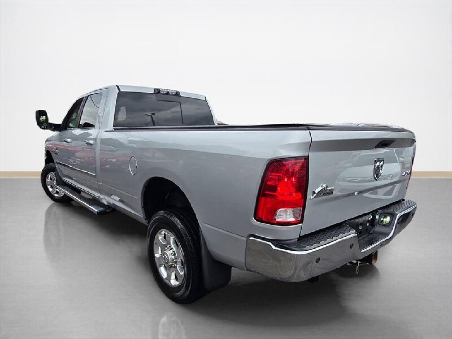 2016 Bright Silver Metallic Clear Coat RAM 2500 Big Horn (3C6UR5JL8GG) with an Cummins 6.7L Diesel Turbo I6 350hp 660ft. lbs. engine, Automatic transmission, located at 25355 Eames Street, Channahon, IL, 60410, (815) 467-1807, 41.429108, -88.228432- Photo#5