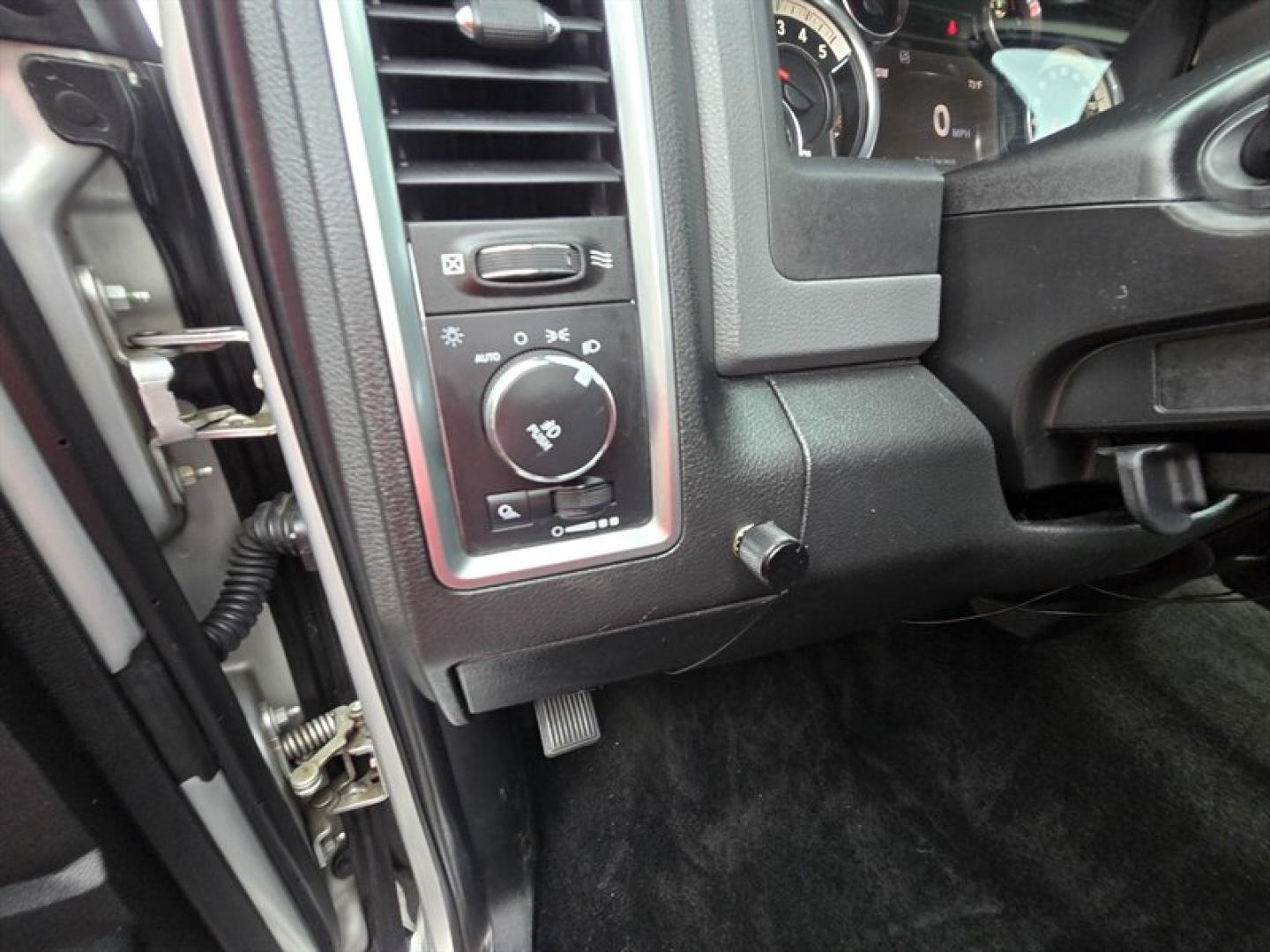 2016 Bright Silver Metallic Clear Coat RAM 2500 Big Horn (3C6UR5JL8GG) with an Cummins 6.7L Diesel Turbo I6 350hp 660ft. lbs. engine, Automatic transmission, located at 25355 Eames Street, Channahon, IL, 60410, (815) 467-1807, 41.429108, -88.228432- Photo#11