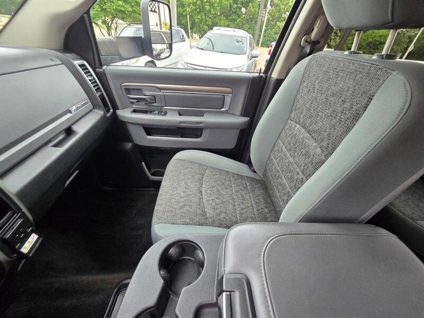 2016 Bright Silver Metallic Clear Coat RAM 2500 Big Horn (3C6UR5JL8GG) with an Cummins 6.7L Diesel Turbo I6 350hp 660ft. lbs. engine, Automatic transmission, located at 25355 Eames Street, Channahon, IL, 60410, (815) 467-1807, 41.429108, -88.228432 - ** 6.7 CUMMINS, TUNED, DELETED, 8 FOOT LONG BED, REAR BAGS AND RUST FREE. ** The 2016 RAM 2500 SLT is a powerful and capable heavy-duty truck designed to handle demanding tasks with ease. Equipped with a Cummins 6.7L Diesel Turbo I6 engine, this model delivers impressive performance, producing 350 h - Photo#21