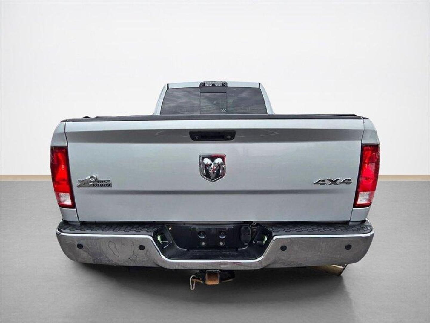 2016 Bright Silver Metallic Clear Coat RAM 2500 Big Horn (3C6UR5JL8GG) with an Cummins 6.7L Diesel Turbo I6 350hp 660ft. lbs. engine, Automatic transmission, located at 25355 Eames Street, Channahon, IL, 60410, (815) 467-1807, 41.429108, -88.228432 - ** 6.7 CUMMINS, TUNED, DELETED, 8 FOOT LONG BED, REAR BAGS AND RUST FREE. ** The 2016 RAM 2500 SLT is a powerful and capable heavy-duty truck designed to handle demanding tasks with ease. Equipped with a Cummins 6.7L Diesel Turbo I6 engine, this model delivers impressive performance, producing 350 h - Photo#4