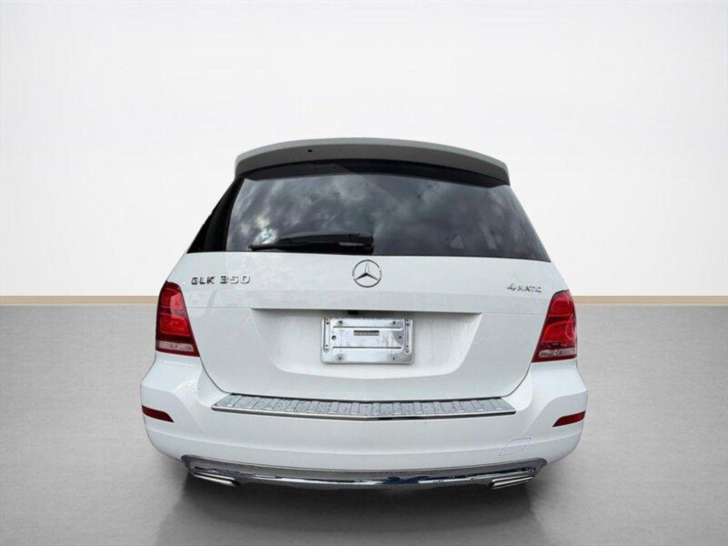 2014 Diamond White Metallic Mercedes-Benz GLK GLK 350 4MATIC and #174; (WDCGG8JB7EG) with an 3.5L V6 302hp 273ft. lbs. engine, Automatic transmission, located at 25355 Eames Street, Channahon, IL, 60410, (815) 467-1807, 41.429108, -88.228432 - Feast your eyes on this 2014 Mercedes-Benz GLK 350 4MATICwhere luxury meets power and sass meets sophistication. This beauty is rocking a 3.5L V6 engine that pumps out a juicy 302 horsepower and 273 ft-lbs of torque, ready to tackle city streets or open highways with style and confidence. With just- Photo#4
