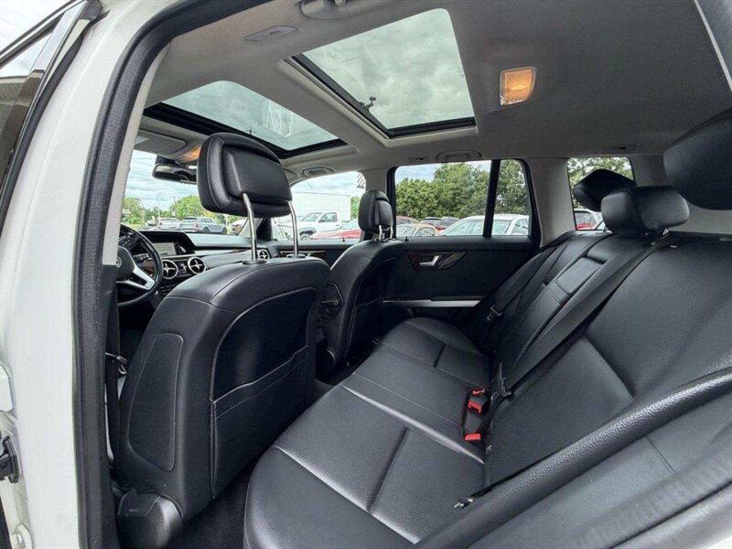 2014 Diamond White Metallic Mercedes-Benz GLK GLK 350 4MATIC and #174; (WDCGG8JB7EG) with an 3.5L V6 302hp 273ft. lbs. engine, Automatic transmission, located at 25355 Eames Street, Channahon, IL, 60410, (815) 467-1807, 41.429108, -88.228432 - Feast your eyes on this 2014 Mercedes-Benz GLK 350 4MATICwhere luxury meets power and sass meets sophistication. This beauty is rocking a 3.5L V6 engine that pumps out a juicy 302 horsepower and 273 ft-lbs of torque, ready to tackle city streets or open highways with style and confidence. With just- Photo#12