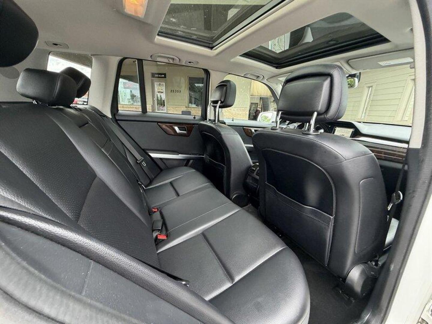 2014 Diamond White Metallic Mercedes-Benz GLK GLK 350 4MATIC and #174; (WDCGG8JB7EG) with an 3.5L V6 302hp 273ft. lbs. engine, Automatic transmission, located at 25355 Eames Street, Channahon, IL, 60410, (815) 467-1807, 41.429108, -88.228432 - Feast your eyes on this 2014 Mercedes-Benz GLK 350 4MATICwhere luxury meets power and sass meets sophistication. This beauty is rocking a 3.5L V6 engine that pumps out a juicy 302 horsepower and 273 ft-lbs of torque, ready to tackle city streets or open highways with style and confidence. With just- Photo#14