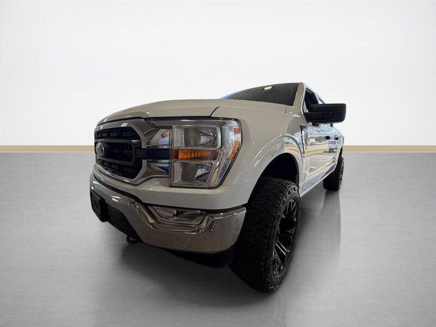 2022 Oxford White Ford F-150 XLT (1FTFW1E50NK) with an 5.0L Flex Fuel V8 400hp 410ft. lbs. engine, Automatic transmission, located at 25355 Eames Street, Channahon, IL, 60410, (815) 467-1807, 41.429108, -88.228432 - Forget the turbo debates. This one has the engine everyone asks for. A hard-to-find, true original 5.0L V8 under the hood, backed by the comfort and capability that made the F-150 America's favorite truck. 5.0L V8 Crew Cab 4x4 XLT Package Good miles Just serviced Texas truck Ready for work, towing- Photo#7