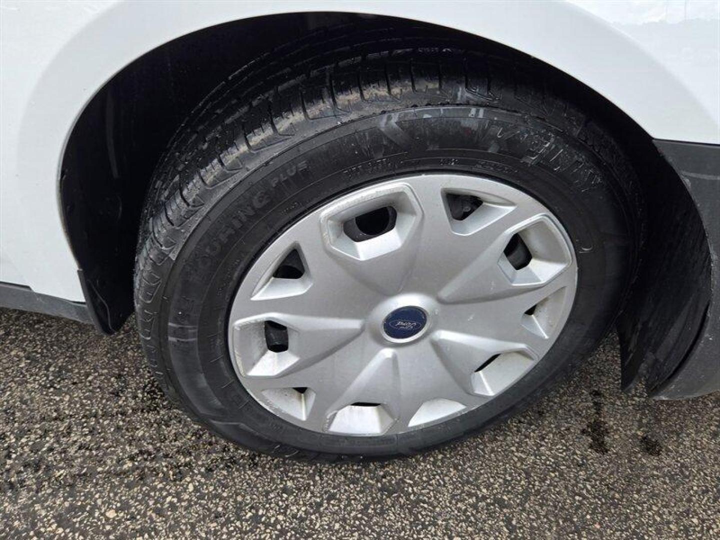 2016 Frozen White Ford Transit Connect XL (NM0LS6E78G1) with an Duratec 2.5L I4 169hp 171ft. lbs. engine, Automatic transmission, located at 25355 Eames Street, Channahon, IL, 60410, (815) 467-1807, 41.429108, -88.228432 - This 2016 Ford Transit Connect XL offers a versatile and efficient driving experience, powered by a Duratec 2.5L I4 engine that produces 169 horsepower and 171 ft-lbs of torque. The exterior is finished in a clean Frozen White, complemented by a Pewter interior that provides a practical and comforta - Photo#22