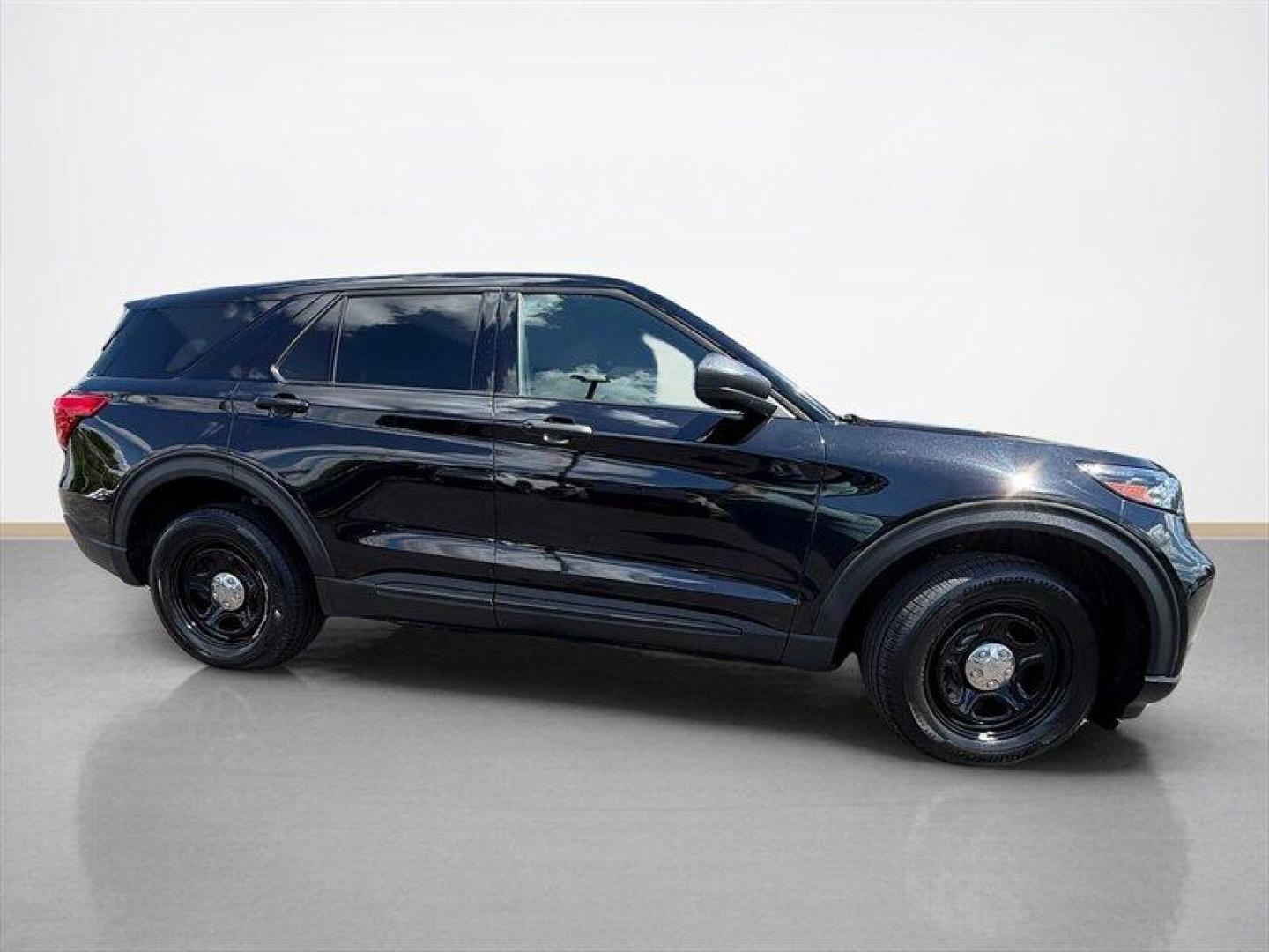 2024 Agate Black Ford Explorer (1FM5K8AB2RG) with an 3.3L Flex Fuel V6 285hp 260ft. lbs. engine, Automatic transmission, located at 25355 Eames Street, Channahon, IL, 60410, (815) 467-1807, 41.429108, -88.228432 - The 2024 Ford Explorer Police Interceptor Utility is a versatile and reliable vehicle designed to meet the demanding needs of law enforcement and public safety professionals. Powered by a 3.3L Flex Fuel V6 engine, it delivers a robust 285 horsepower and 260 lb.-ft. of torque, offering a balanced ble- Photo#1