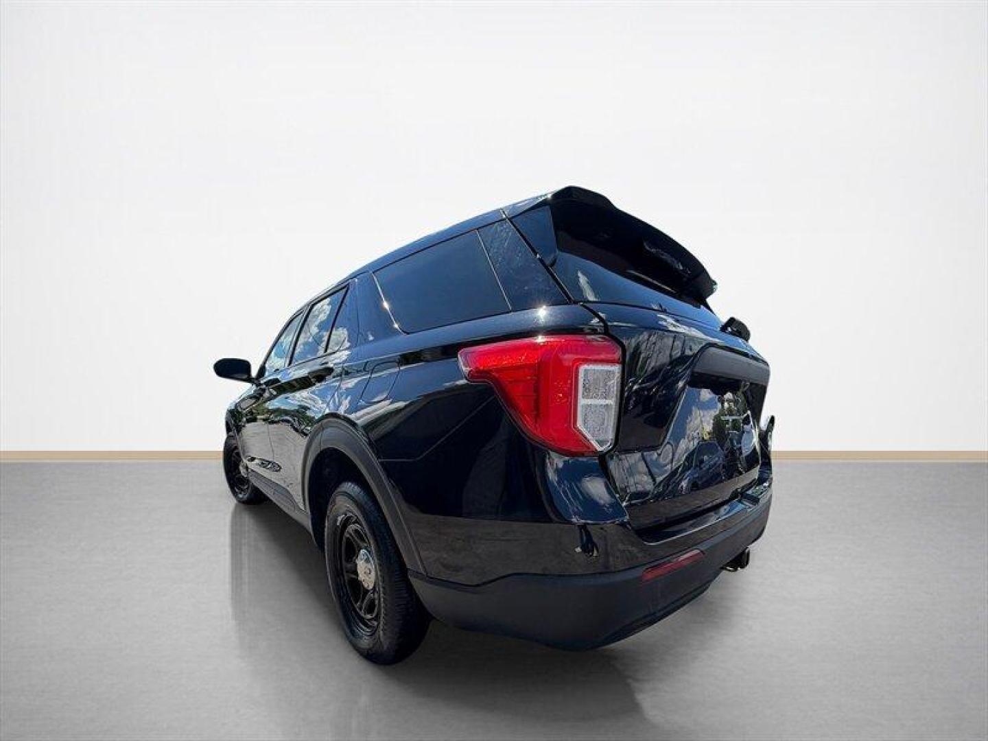 2024 Agate Black Ford Explorer (1FM5K8AB2RG) with an 3.3L Flex Fuel V6 285hp 260ft. lbs. engine, Automatic transmission, located at 25355 Eames Street, Channahon, IL, 60410, (815) 467-1807, 41.429108, -88.228432 - The 2024 Ford Explorer Police Interceptor Utility is a versatile and reliable vehicle designed to meet the demanding needs of law enforcement and public safety professionals. Powered by a 3.3L Flex Fuel V6 engine, it delivers a robust 285 horsepower and 260 lb.-ft. of torque, offering a balanced ble- Photo#5
