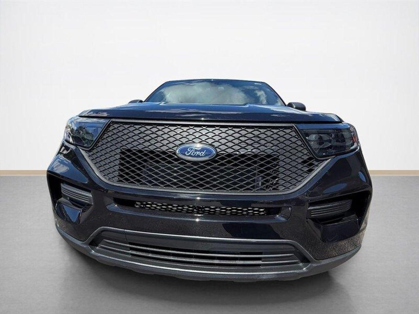 2024 Agate Black Ford Explorer (1FM5K8AB2RG) with an 3.3L Flex Fuel V6 285hp 260ft. lbs. engine, Automatic transmission, located at 25355 Eames Street, Channahon, IL, 60410, (815) 467-1807, 41.429108, -88.228432 - The 2024 Ford Explorer Police Interceptor Utility is a versatile and reliable vehicle designed to meet the demanding needs of law enforcement and public safety professionals. Powered by a 3.3L Flex Fuel V6 engine, it delivers a robust 285 horsepower and 260 lb.-ft. of torque, offering a balanced ble- Photo#8