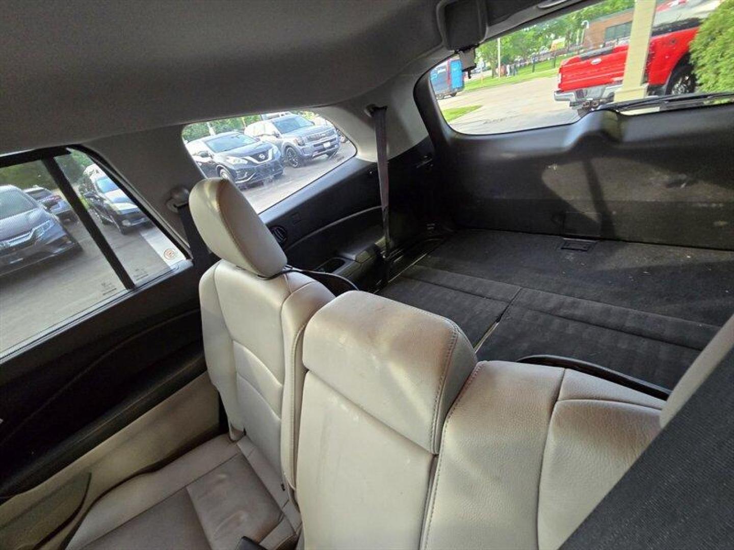 2022 Lunar Silver Metallic Honda Pilot Special Edition (5FNYF6H25NB) with an 3.5L V6 280hp 262ft. lbs. engine, Automatic transmission, located at 25355 Eames Street, Channahon, IL, 60410, (815) 467-1807, 41.429108, -88.228432 - The 2022 Honda Pilot SE features a robust 3.5L V6 engine delivering 280 horsepower and 262 lb-ft of torque, providing a balanced combination of power and efficiency. The exterior is finished in Lunar Silver Metallic, complemented by a Gray interior that offers a spacious and comfortable environment- Photo#26