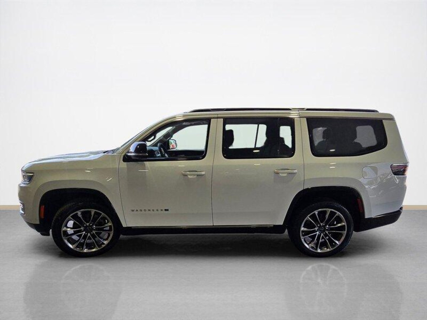 2023 Bright White Clear Coat Jeep Wagoneer Series III (1C4SJVDP4PS) with an Hurricane 3.0L Twin Turbo I6 420hp 468ft. lbs. engine, Automatic transmission, located at 25355 Eames Street, Channahon, IL, 60410, (815) 467-1807, 41.429108, -88.228432 - The 2023 Jeep Wagoneer Series III offers a blend of powerful performance, refined luxury, and advanced technology. Equipped with a Hurricane 3.0L Twin Turbo I6 engine, it delivers 420 horsepower and 468 ft-lbs of torque, providing confident acceleration and smooth driving dynamics. The factory defau- Photo#6