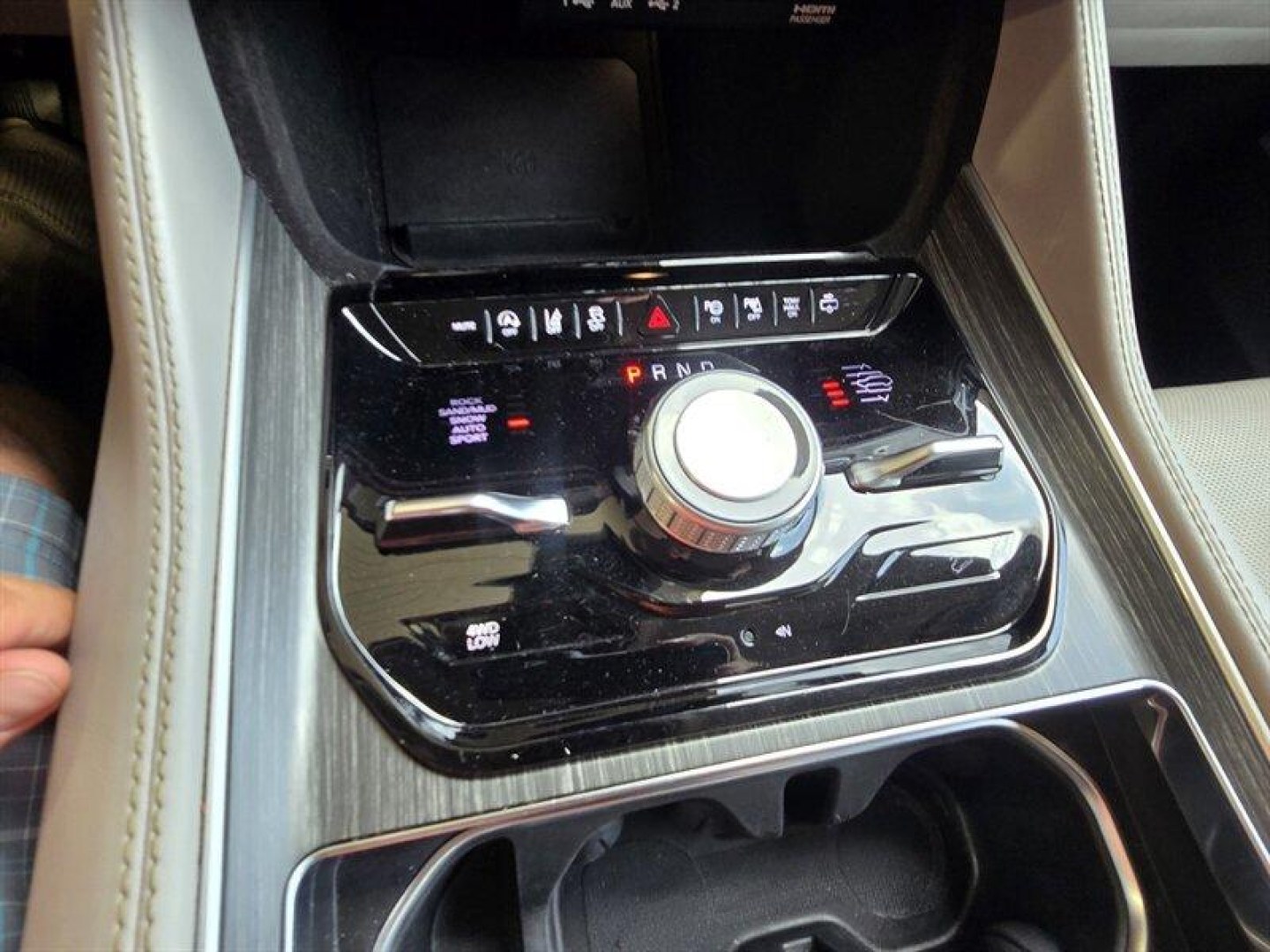 2023 Bright White Clear Coat Jeep Wagoneer Series III (1C4SJVDP4PS) with an Hurricane 3.0L Twin Turbo I6 420hp 468ft. lbs. engine, Automatic transmission, located at 25355 Eames Street, Channahon, IL, 60410, (815) 467-1807, 41.429108, -88.228432 - The 2023 Jeep Wagoneer Series III offers a blend of powerful performance, refined luxury, and advanced technology. Equipped with a Hurricane 3.0L Twin Turbo I6 engine, it delivers 420 horsepower and 468 ft-lbs of torque, providing confident acceleration and smooth driving dynamics. The factory defau- Photo#24