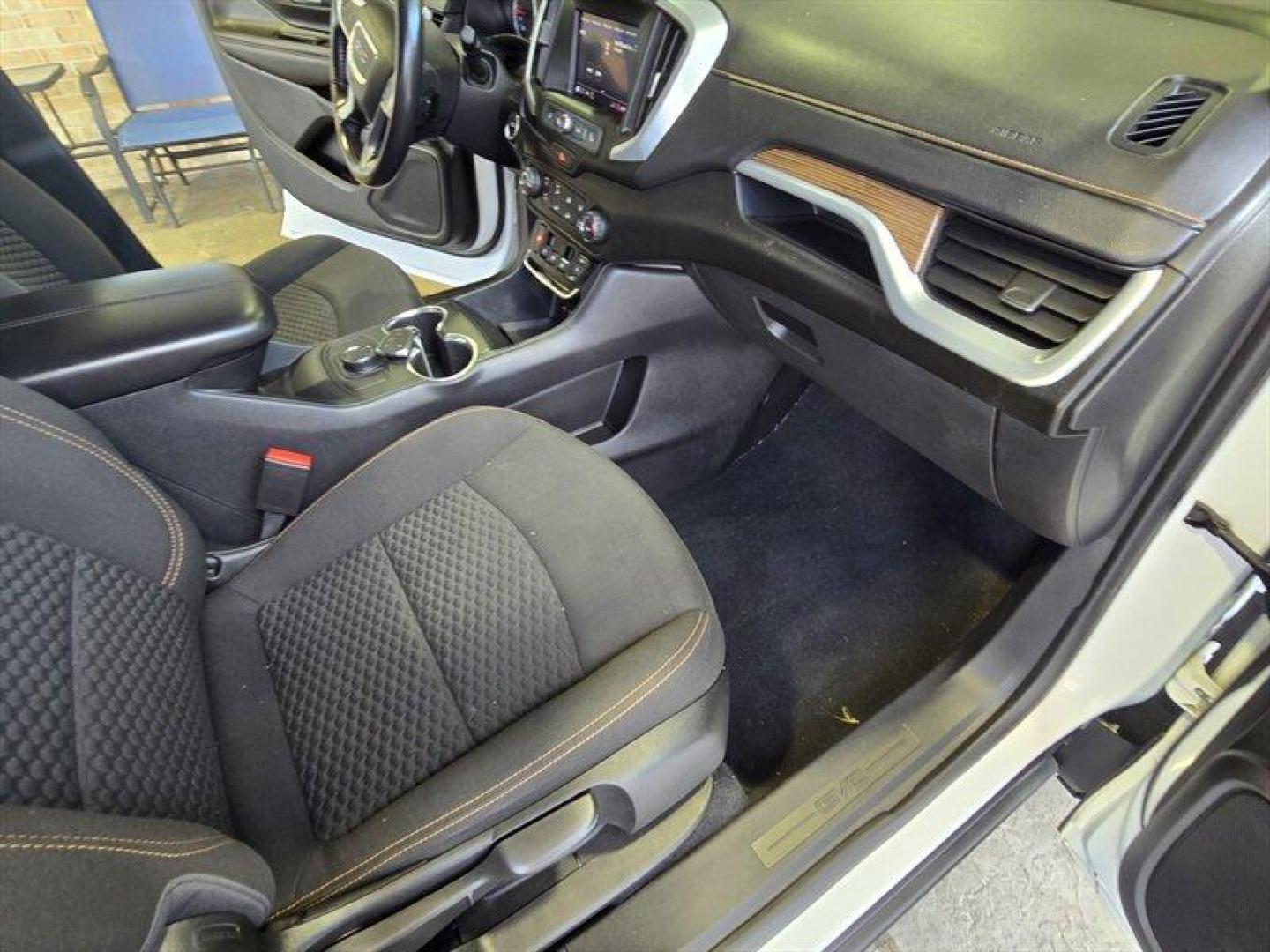 2021 Summit White GMC Terrain SLE (3GKALTEV5ML) with an 1.5L Turbo I4 170hp 203ft. lbs. engine, Automatic transmission, located at 25355 Eames Street, Channahon, IL, 60410, (815) 467-1807, 41.429108, -88.228432 - The 2021 GMC Terrain SLE is equipped with a 1.5L Turbo I4 engine delivering 170 horsepower and 203 lb.-ft. of torque, offering a balanced combination of performance and efficiency. Finished in Summit White, this Terrain features a sleek exterior complemented by a Jet Black interior, providing a mode- Photo#24