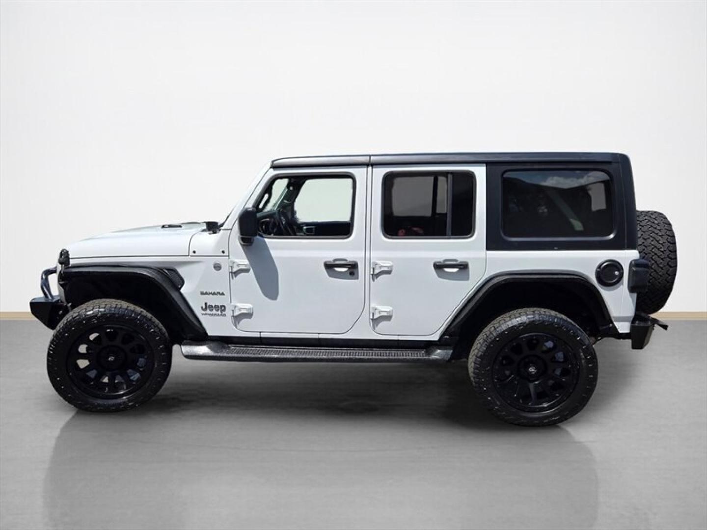 2020 Bright White Clear Coat Jeep Wrangler Unlimited Sahara (1C4HJXEG9LW) with an 3.6L V6 285hp 260ft. lbs. engine, 6 Speed Manual transmission, located at 25355 Eames Street, Channahon, IL, 60410, (815) 467-1807, 41.429108, -88.228432 - The 2020 Jeep Wrangler Unlimited Sahara is a versatile and capable SUV designed for both on-road comfort and off-road adventure. Powered by a 3.6L V6 engine delivering 285 horsepower and 260 lb-ft of torque, this model offers a balanced blend of performance and efficiency. Its fuel economy stands at- Photo#6
