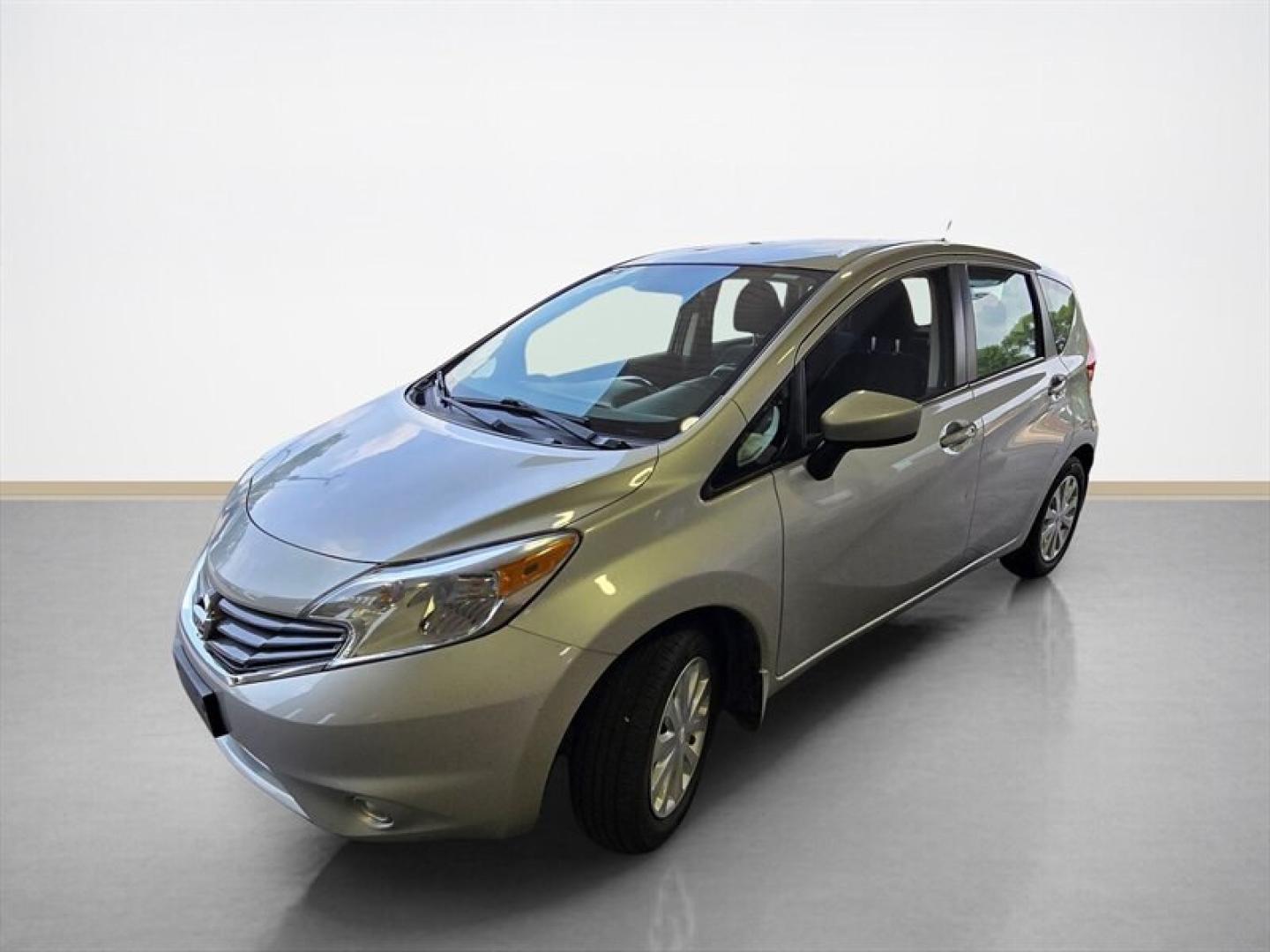 2016 Brilliant Silver Nissan Versa Note SV (3N1CE2CP9GL) with an 1.6L I4 109hp 107ft. lbs. engine, Automatic transmission, located at 25355 Eames Street, Channahon, IL, 60410, (815) 467-1807, 41.429108, -88.228432 - Looking for a zippy little ride thats as practical as it is peppy? Check out this 2016 Nissan Versa Note Syour new best friend on four wheels! Powered by a sprightly 1.6L I4 engine delivering 109 horsepower and 107 ft-lbs of torque, this compact charmer zips through city streets and highways alike w- Photo#7
