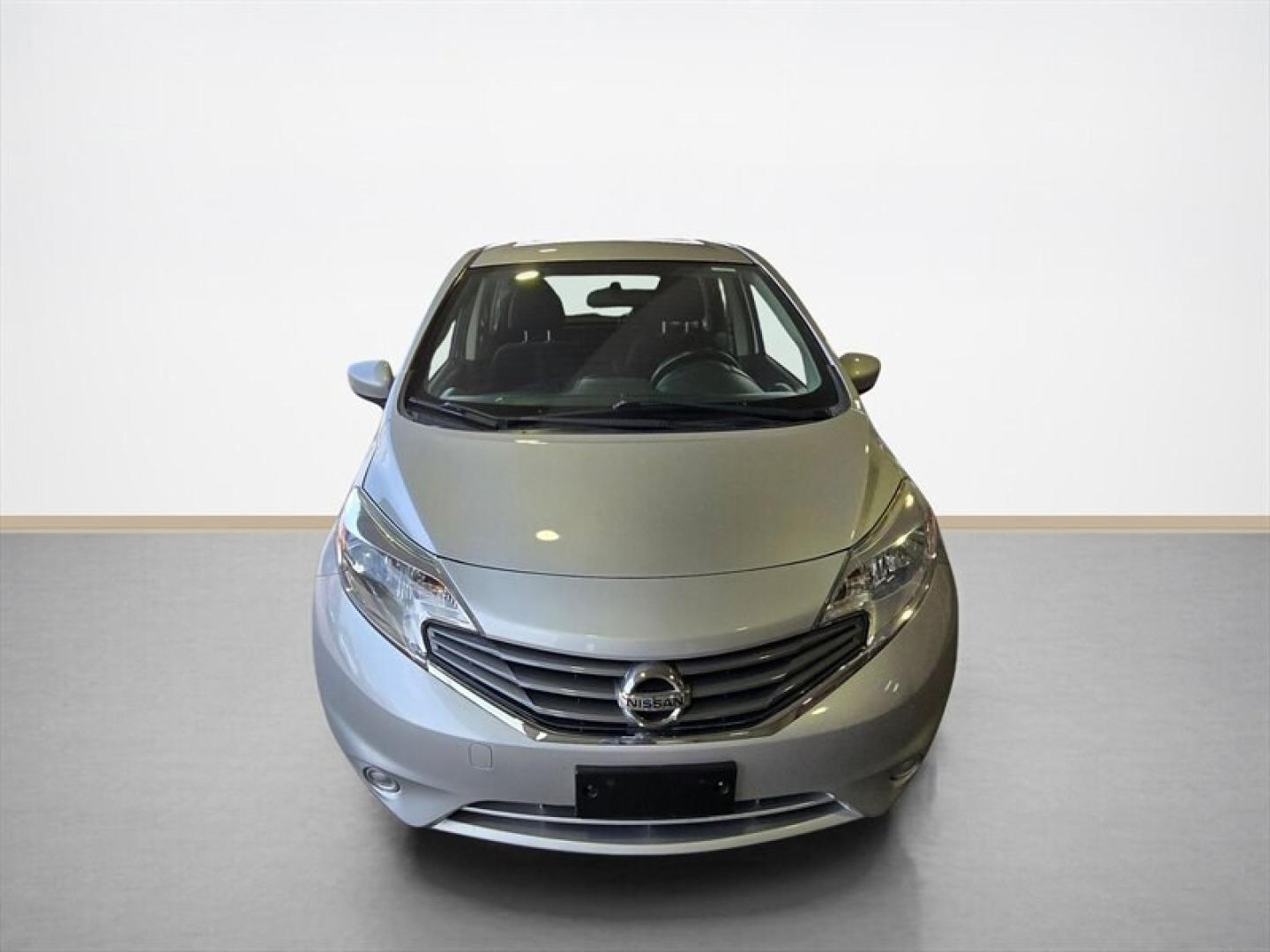 2016 Brilliant Silver Nissan Versa Note SV (3N1CE2CP9GL) with an 1.6L I4 109hp 107ft. lbs. engine, Automatic transmission, located at 25355 Eames Street, Channahon, IL, 60410, (815) 467-1807, 41.429108, -88.228432 - Looking for a zippy little ride thats as practical as it is peppy? Check out this 2016 Nissan Versa Note Syour new best friend on four wheels! Powered by a sprightly 1.6L I4 engine delivering 109 horsepower and 107 ft-lbs of torque, this compact charmer zips through city streets and highways alike w- Photo#8