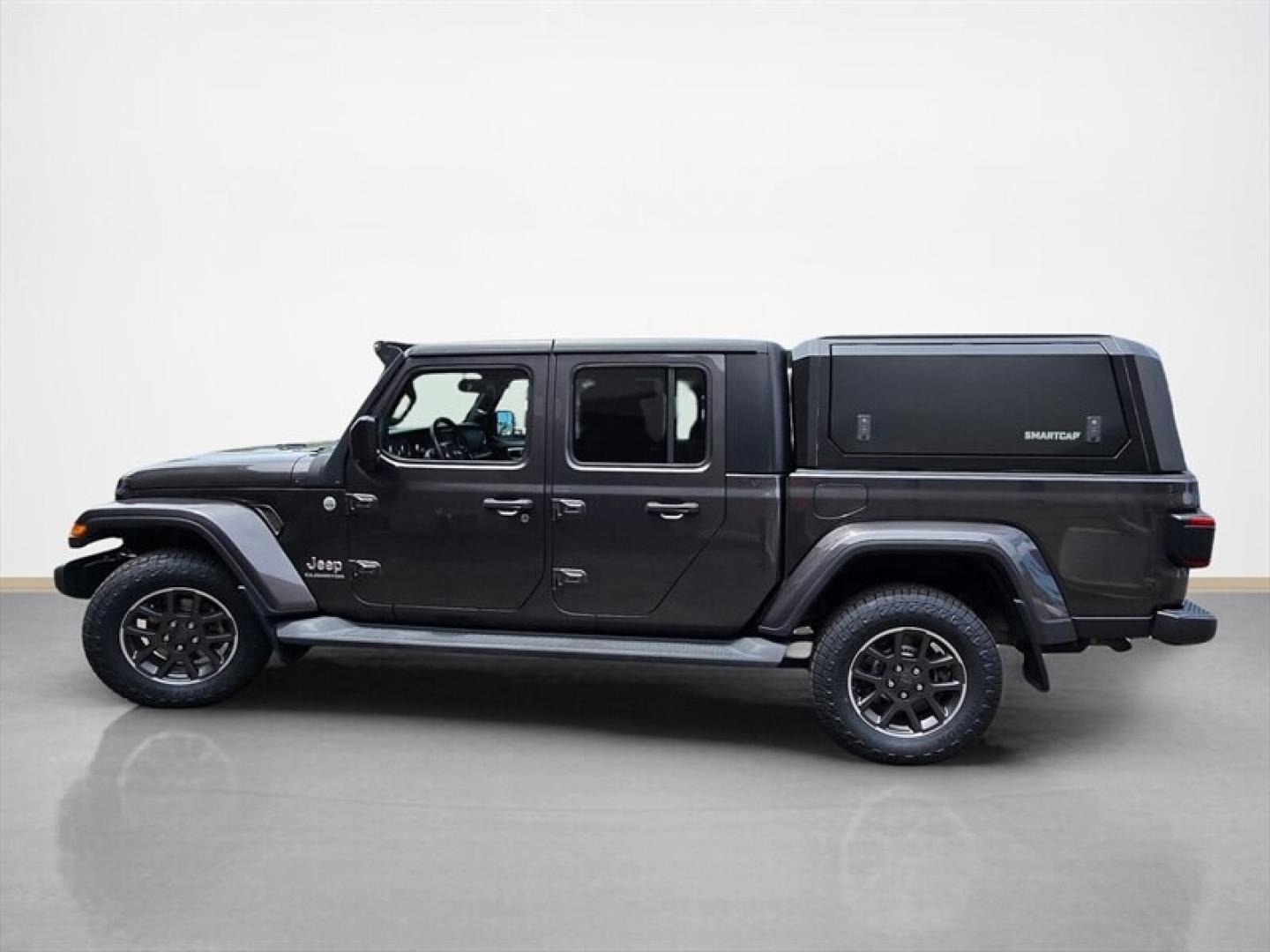 2020 Granite Crystal Metallic Clear Coat Jeep Gladiator Overland (1C6HJTFG6LL) with an 3.6L V6 285hp 260ft. lbs. engine, Automatic transmission, located at 25355 Eames Street, Channahon, IL, 60410, (815) 467-1807, 41.429108, -88.228432 - Unleash the beast with the 2020 Jeep Gladiator Overlandwhere rugged capability meets refined power. Under the hood roars a formidable 3.6L V6 engine delivering 285 horsepower and 260 ft-lbs of torque that dominate every terrain without breaking a sweat. Clocking in with less than 29,000 milesaveragi- Photo#6