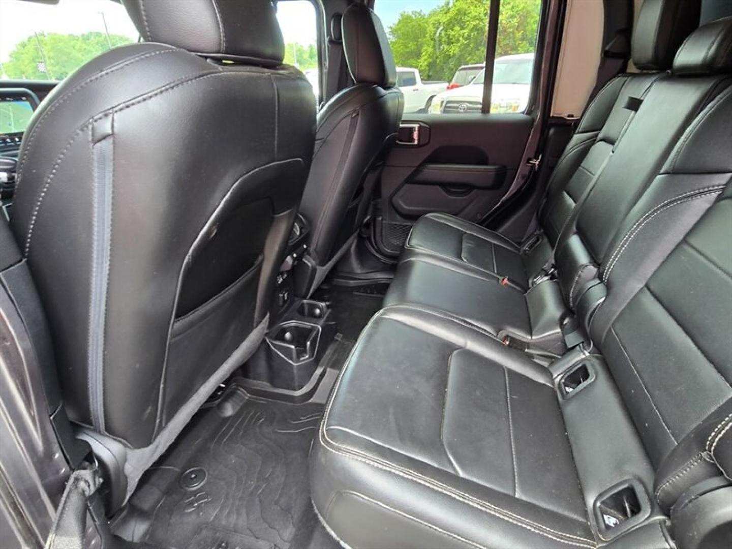 2020 Granite Crystal Metallic Clear Coat Jeep Gladiator Overland (1C6HJTFG6LL) with an 3.6L V6 285hp 260ft. lbs. engine, Automatic transmission, located at 25355 Eames Street, Channahon, IL, 60410, (815) 467-1807, 41.429108, -88.228432 - Unleash the beast with the 2020 Jeep Gladiator Overlandwhere rugged capability meets refined power. Under the hood roars a formidable 3.6L V6 engine delivering 285 horsepower and 260 ft-lbs of torque that dominate every terrain without breaking a sweat. Clocking in with less than 29,000 milesaveragi- Photo#23