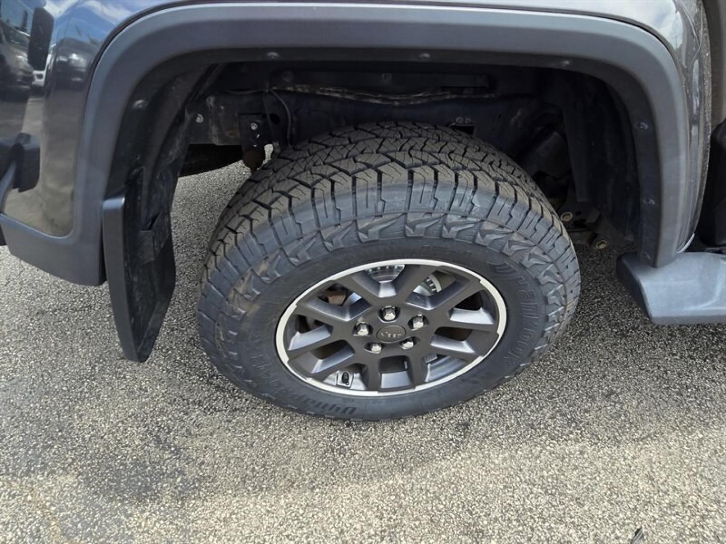 2020 Granite Crystal Metallic Clear Coat Jeep Gladiator Overland (1C6HJTFG6LL) with an 3.6L V6 285hp 260ft. lbs. engine, Automatic transmission, located at 25355 Eames Street, Channahon, IL, 60410, (815) 467-1807, 41.429108, -88.228432 - Unleash the beast with the 2020 Jeep Gladiator Overlandwhere rugged capability meets refined power. Under the hood roars a formidable 3.6L V6 engine delivering 285 horsepower and 260 ft-lbs of torque that dominate every terrain without breaking a sweat. Clocking in with less than 29,000 milesaveragi- Photo#27