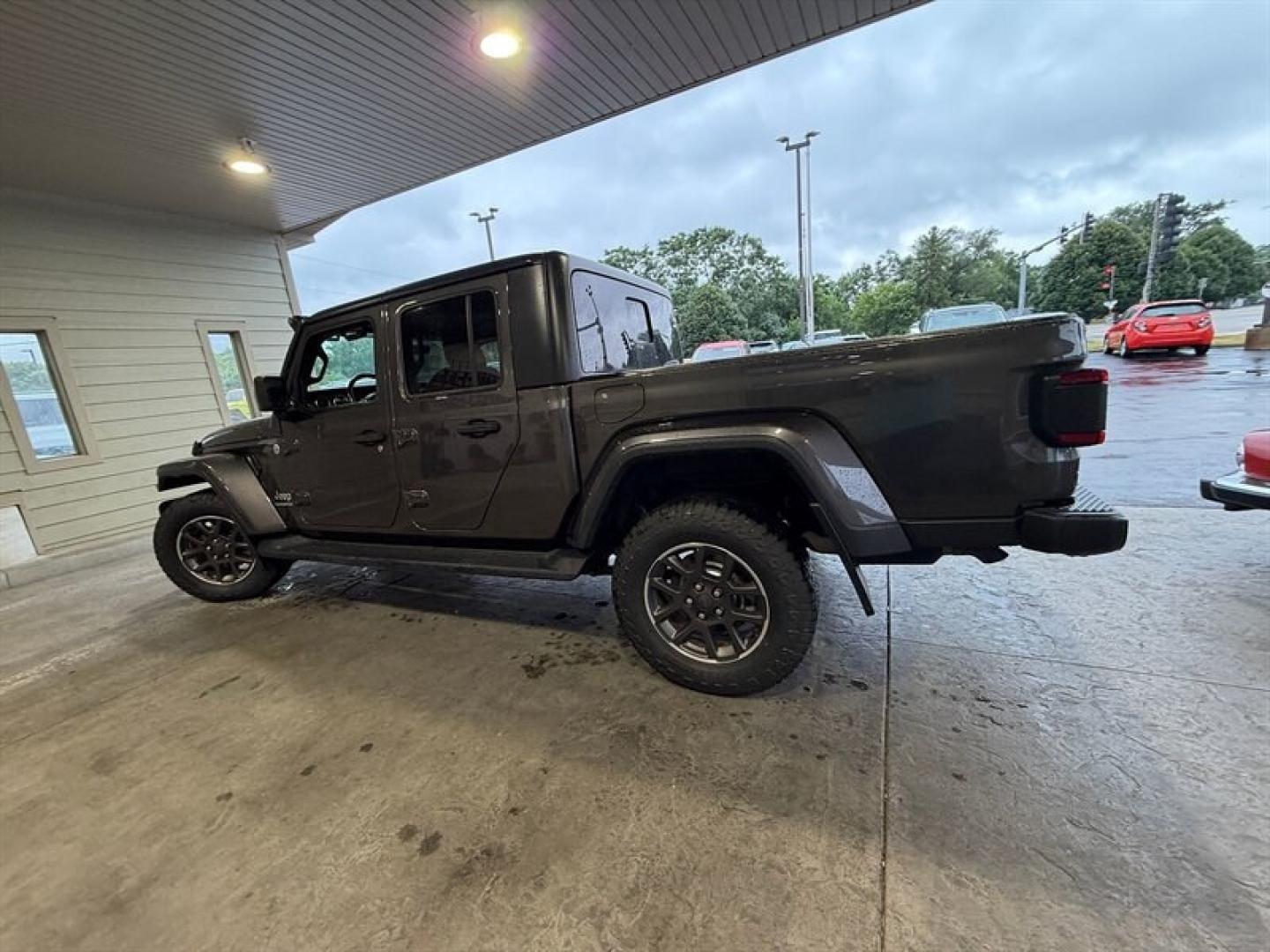 2020 Granite Crystal Metallic Clear Coat Jeep Gladiator Overland (1C6HJTFG6LL) with an 3.6L V6 285hp 260ft. lbs. engine, Automatic transmission, located at 25355 Eames Street, Channahon, IL, 60410, (815) 467-1807, 41.429108, -88.228432 - Unleash the beast with the 2020 Jeep Gladiator Overlandwhere rugged capability meets refined power. Under the hood roars a formidable 3.6L V6 engine delivering 285 horsepower and 260 ft-lbs of torque that dominate every terrain without breaking a sweat. Clocking in with less than 29,000 milesaveragi- Photo#6