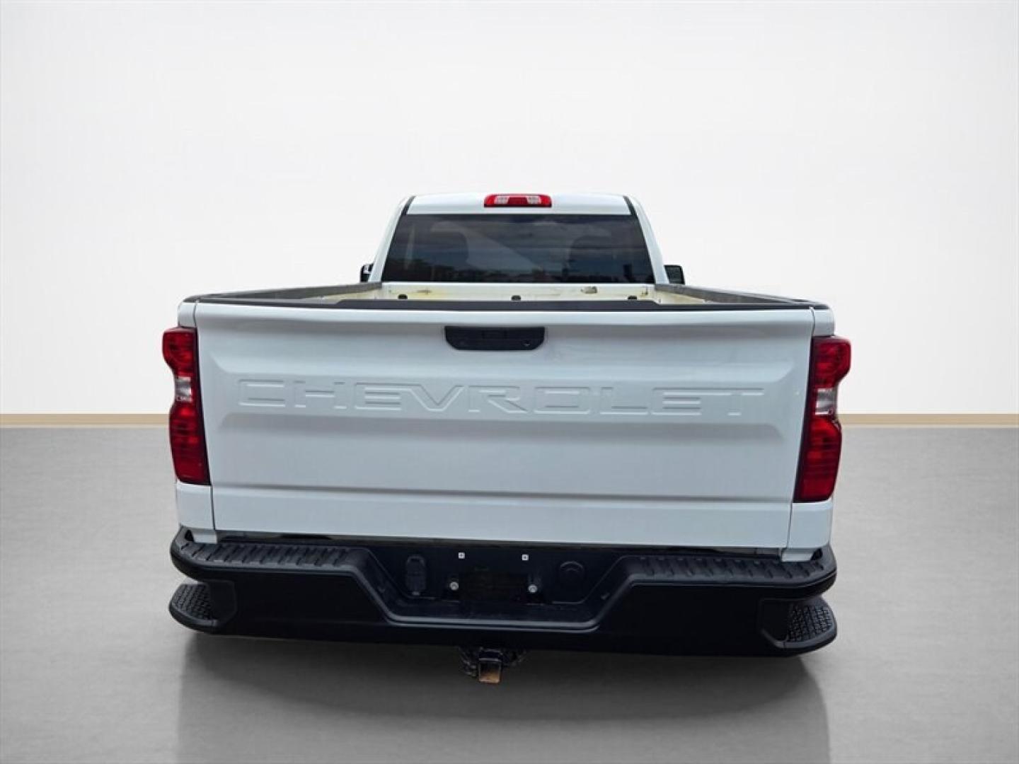 2021 Summit White Chevrolet Silverado 1500 WT (3GCNWAEK4MG) with an 2.7L Turbo I4 310hp 348ft. lbs. engine, Automatic transmission, located at 25355 Eames Street, Channahon, IL, 60410, (815) 467-1807, 41.429108, -88.228432 - The 2021 Chevrolet Silverado 1500 Work Truck is equipped with a 2.7L Turbo Inline-4 engine delivering 310 horsepower and 348 lb-ft of torque, providing a balance of power and efficiency. Finished in Summit White, the exterior presents a clean and professional appearance, complemented by a Jet Black- Photo#4