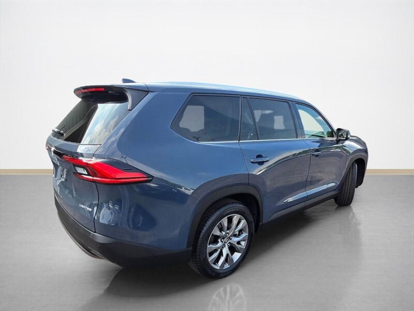 2024 Wind Chill Pearl Toyota Grand Highlander Limited (5TDAAAB54RS) with an 2.4L Turbo I4 265hp 310ft. lbs. engine, Automatic transmission, located at 25355 Eames Street, Channahon, IL, 60410, (815) 467-1807, 41.429108, -88.228432 - The 2024 Toyota Grand Highlander XLE is a versatile midsize SUV designed to deliver a balanced combination of performance, comfort, and advanced features. Powered by a 2.4L Turbocharged Inline-4 engine, this model produces 265 horsepower and 310 lb-ft of torque, providing confident acceleration and- Photo#3