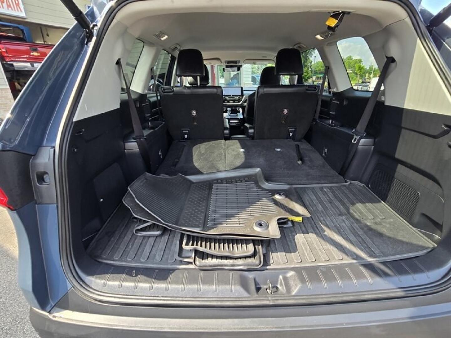 2024 Wind Chill Pearl Toyota Grand Highlander Limited (5TDAAAB54RS) with an 2.4L Turbo I4 265hp 310ft. lbs. engine, Automatic transmission, located at 25355 Eames Street, Channahon, IL, 60410, (815) 467-1807, 41.429108, -88.228432 - The 2024 Toyota Grand Highlander XLE is a versatile midsize SUV designed to deliver a balanced combination of performance, comfort, and advanced features. Powered by a 2.4L Turbocharged Inline-4 engine, this model produces 265 horsepower and 310 lb-ft of torque, providing confident acceleration and- Photo#26