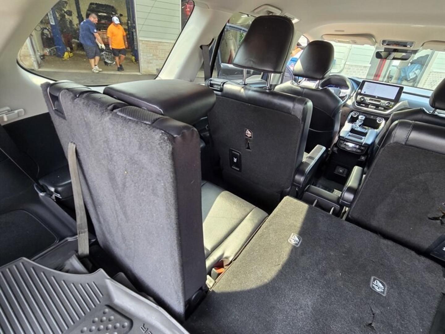 2024 Wind Chill Pearl Toyota Grand Highlander Limited (5TDAAAB54RS) with an 2.4L Turbo I4 265hp 310ft. lbs. engine, Automatic transmission, located at 25355 Eames Street, Channahon, IL, 60410, (815) 467-1807, 41.429108, -88.228432 - The 2024 Toyota Grand Highlander XLE is a versatile midsize SUV designed to deliver a balanced combination of performance, comfort, and advanced features. Powered by a 2.4L Turbocharged Inline-4 engine, this model produces 265 horsepower and 310 lb-ft of torque, providing confident acceleration and- Photo#27