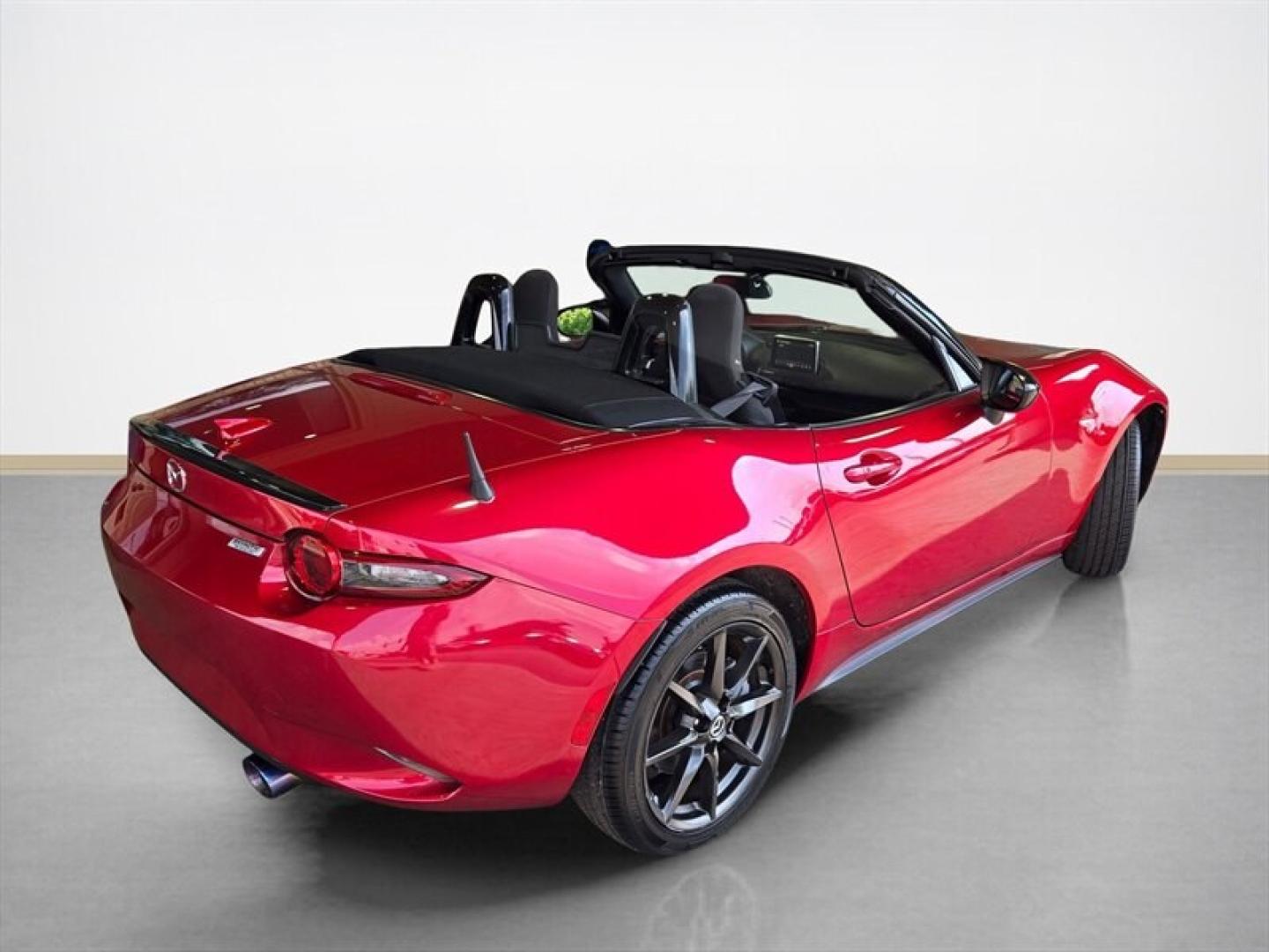 2016 Burgundy Mazda MX-5 Miata Club (JM1NDAC70G0) with an SKYACTIV-G 2.0L I4 155hp 148ft. lbs. engine, 5 Speed Manual transmission, located at 25355 Eames Street, Channahon, IL, 60410, (815) 467-1807, 41.429108, -88.228432 - The 2016 Mazda MX-5 Miata Club is a stylish and well-maintained sports car that offers an engaging driving experience. Powered by a SKYACTIV-G 2.0L inline-4 engine producing 155 horsepower and 148 lb-ft of torque, this model delivers a responsive ride with efficient fuel economy, achieving an estima- Photo#3