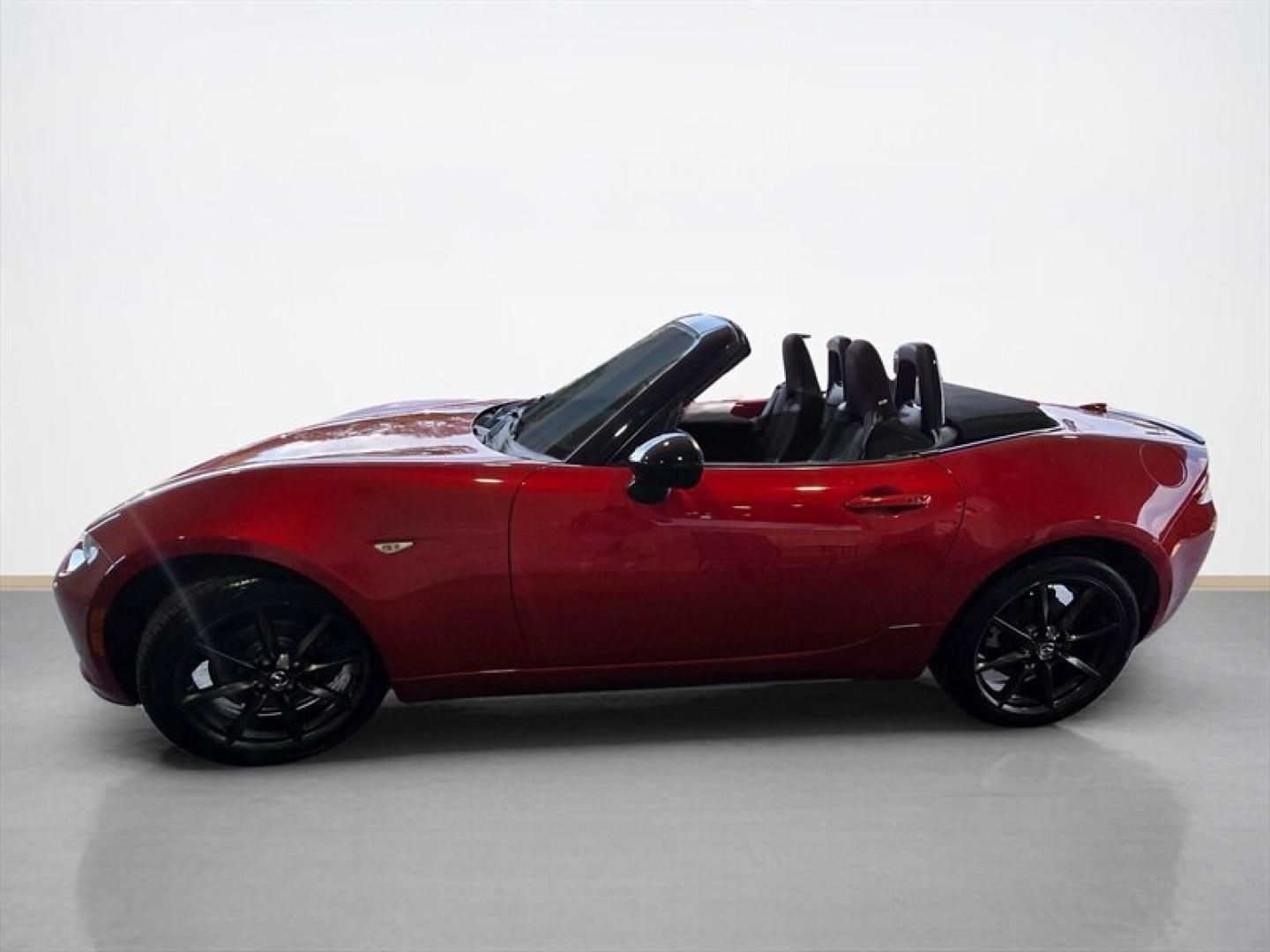 2016 Burgundy Mazda MX-5 Miata Club (JM1NDAC70G0) with an SKYACTIV-G 2.0L I4 155hp 148ft. lbs. engine, 5 Speed Manual transmission, located at 25355 Eames Street, Channahon, IL, 60410, (815) 467-1807, 41.429108, -88.228432 - The 2016 Mazda MX-5 Miata Club is a stylish and well-maintained sports car that offers an engaging driving experience. Powered by a SKYACTIV-G 2.0L inline-4 engine producing 155 horsepower and 148 lb-ft of torque, this model delivers a responsive ride with efficient fuel economy, achieving an estima- Photo#6
