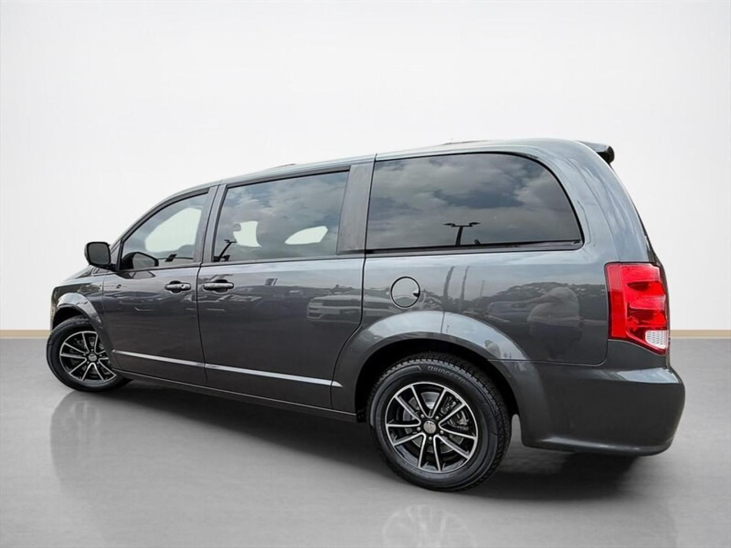 2018 Granite Pearl Coat Dodge Grand Caravan GT (2C4RDGEG5JR) with an Pentastar 3.6L Flex Fuel V6 283hp 260ft. lbs. engine, Automatic transmission, located at 25355 Eames Street, Channahon, IL, 60410, (815) 467-1807, 41.429108, -88.228432 - Get ready for your next adventure with this 2018 Dodge Grand Caravan GT, a perfect blend of style, comfort, and power! Dressed in a stunning Black Onyx Crystal Pearl Coat, this minivan shines wherever you go, turning heads with its sleek and polished exterior. Under the hood, you'll find the robust- Photo#6