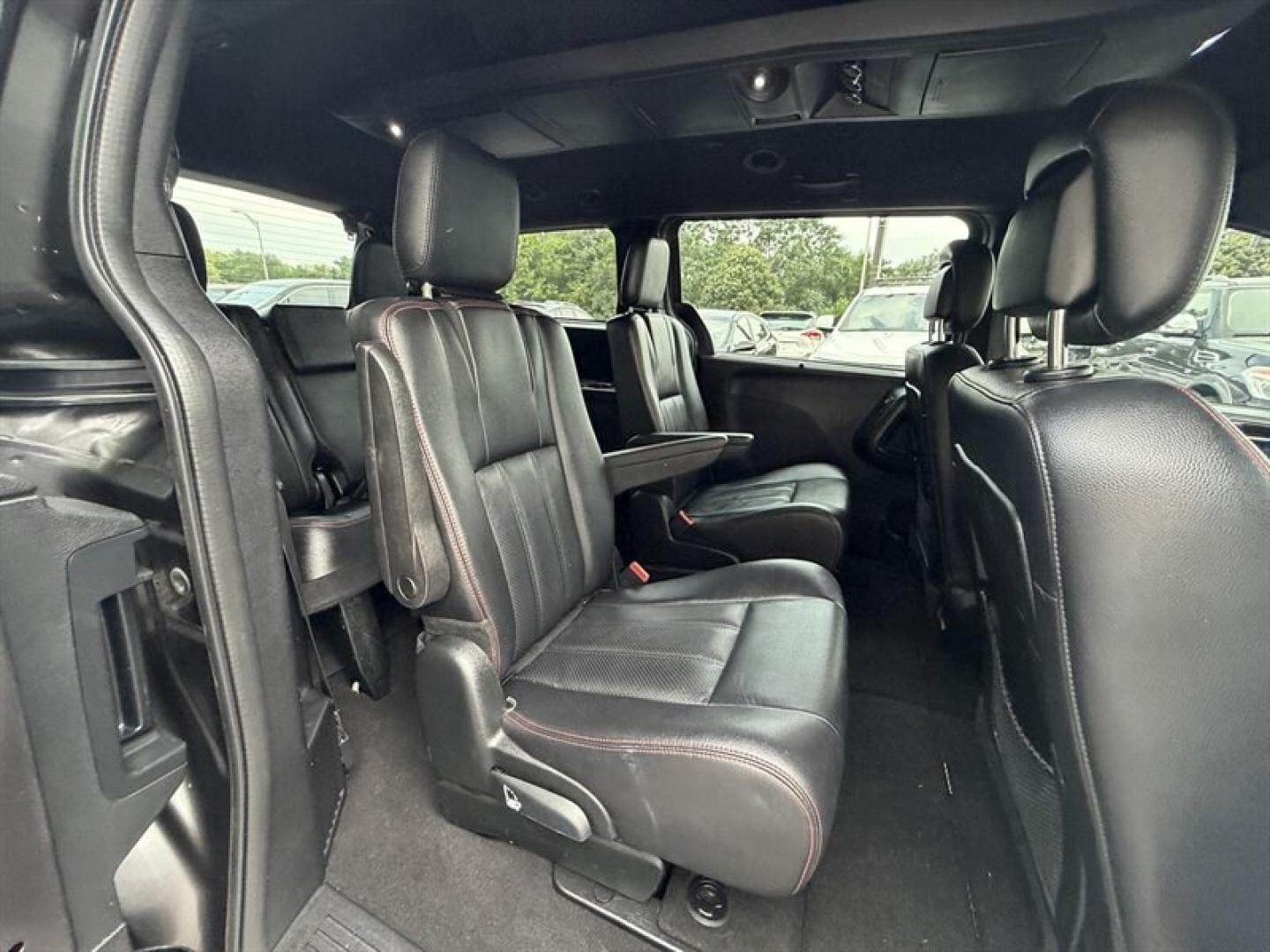 2018 Granite Pearl Coat Dodge Grand Caravan GT (2C4RDGEG5JR) with an Pentastar 3.6L Flex Fuel V6 283hp 260ft. lbs. engine, Automatic transmission, located at 25355 Eames Street, Channahon, IL, 60410, (815) 467-1807, 41.429108, -88.228432 - Get ready for your next adventure with this 2018 Dodge Grand Caravan GT, a perfect blend of style, comfort, and power! Dressed in a stunning Black Onyx Crystal Pearl Coat, this minivan shines wherever you go, turning heads with its sleek and polished exterior. Under the hood, you'll find the robust- Photo#12