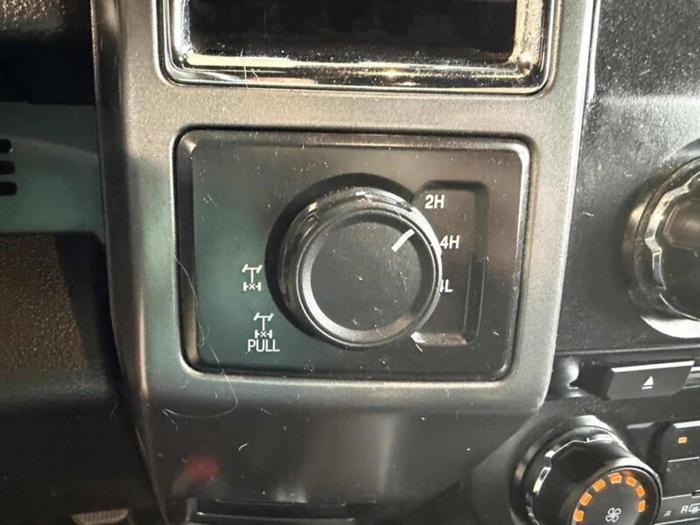2015 Tuxedo Black Metallic Ford F-150 XLT (1FTFX1EF1FK) with an 5.0L Flex Fuel V8 385hp 387ft. lbs. engine, Automatic transmission, located at 25355 Eames Street, Channahon, IL, 60410, (815) 467-1807, 41.429108, -88.228432 - Ready to own the road AND the weekend? Check out this 2015 Ford F-150 XLT, powered by a beastly 5.0L Flex Fuel V8 engine delivering a juicy 385 horsepower and 387 ft-lbs of torque. This truck doesnt just driveit dominates with power and precision, whether youre towing, hauling, or just cruising in s- Photo#22