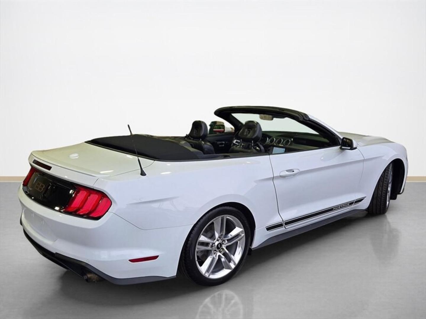 2020 Oxford White Ford Mustang EcoBoost Premium (1FATP8UH5L5) with an EcoBoost 2.3L Turbo I4 310hp 350ft. lbs. engine, Automatic transmission, located at 25355 Eames Street, Channahon, IL, 60410, (815) 467-1807, 41.429108, -88.228432- Photo#3