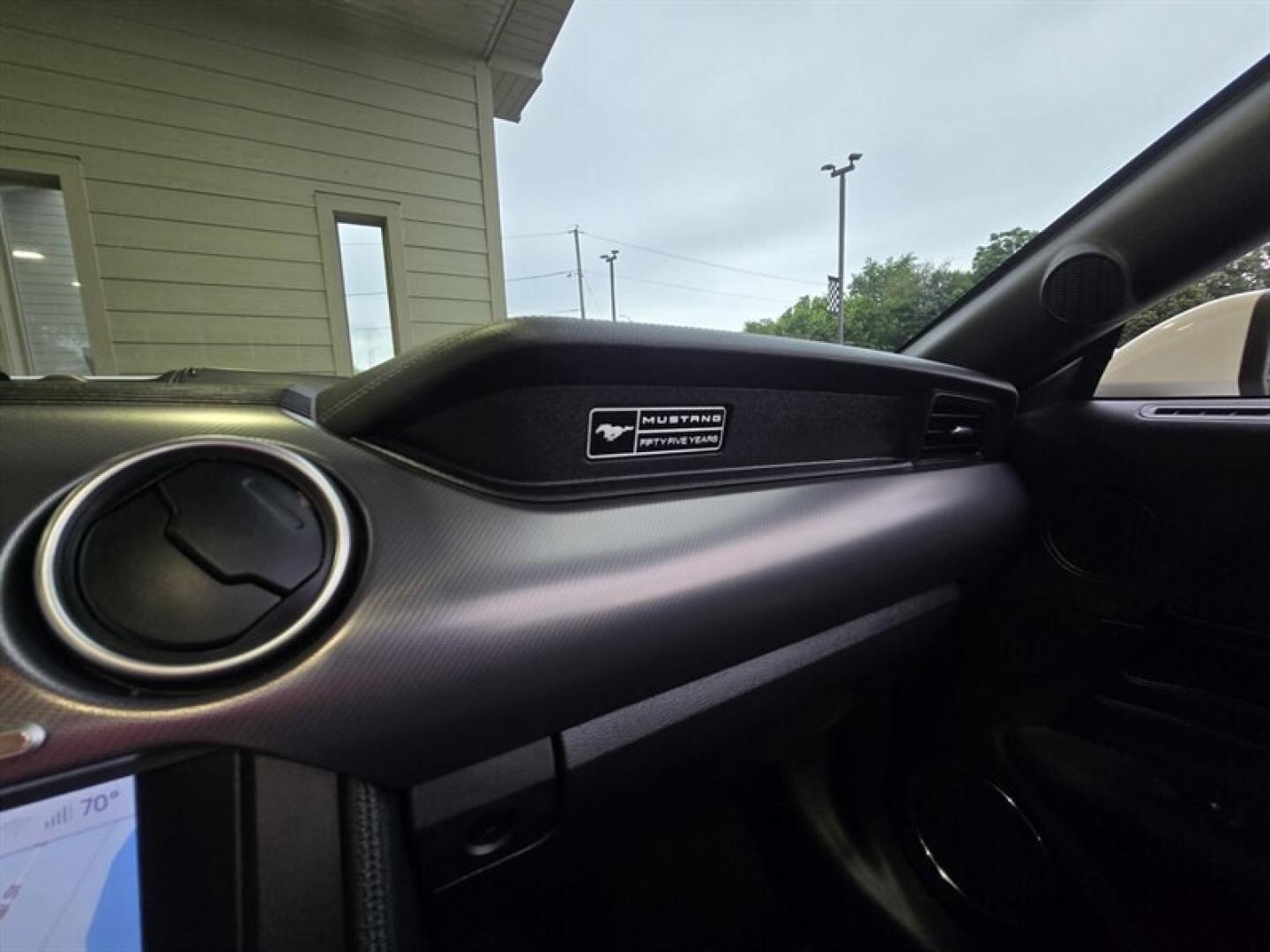 2020 Oxford White Ford Mustang EcoBoost Premium (1FATP8UH5L5) with an EcoBoost 2.3L Turbo I4 310hp 350ft. lbs. engine, Automatic transmission, located at 25355 Eames Street, Channahon, IL, 60410, (815) 467-1807, 41.429108, -88.228432- Photo#18