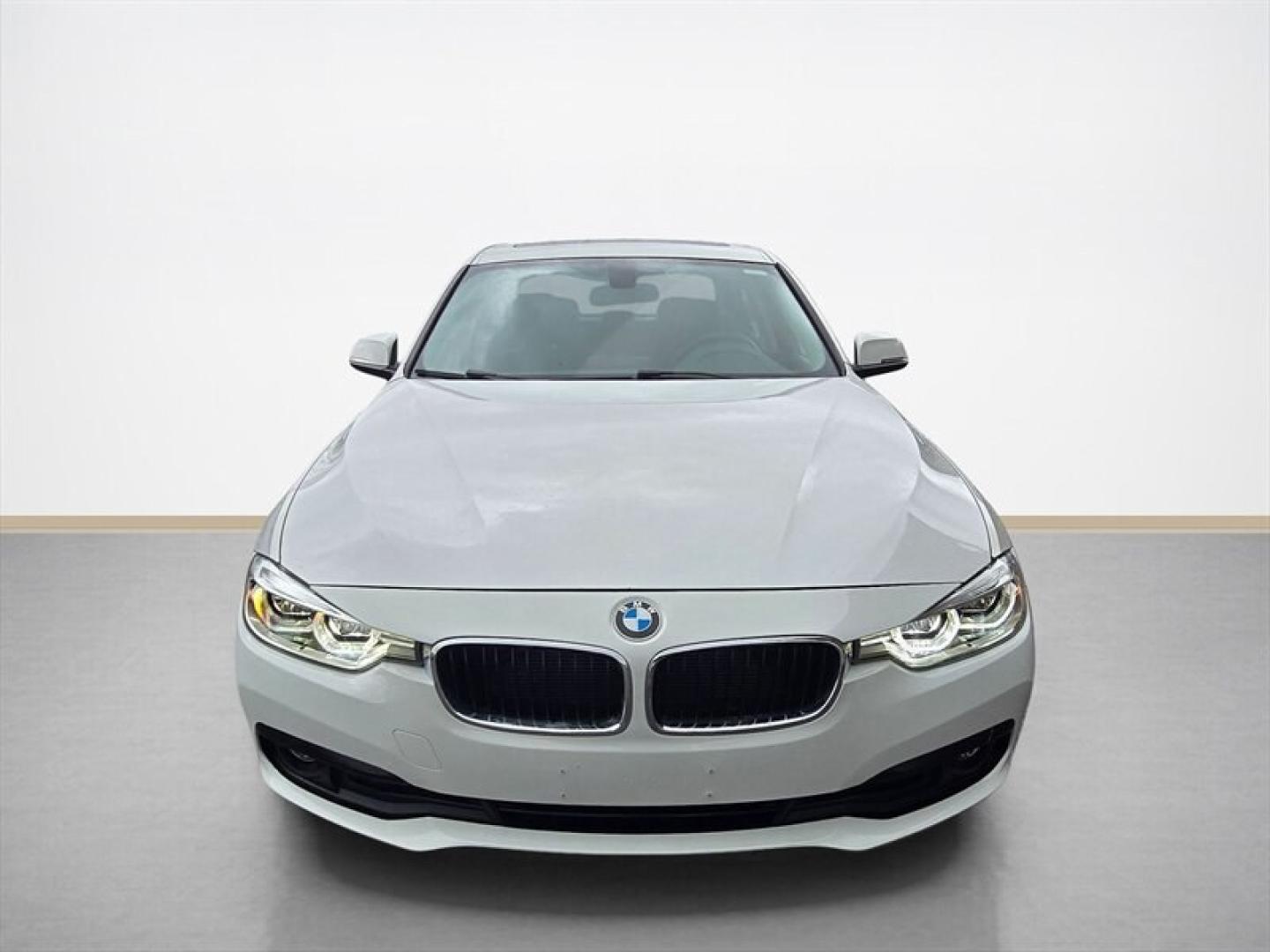 2018 Alpine White BMW 320i xDrive (WBA8A3C52JA) with an 2.0L Turbo I4 180hp 200ft. lbs. engine, Automatic transmission, located at 25355 Eames Street, Channahon, IL, 60410, (815) 467-1807, 41.429108, -88.228432 - Discover the 2018 BMW 320i xDrive, a well-maintained luxury sedan that combines performance, efficiency, and classic BMW styling. Powered by a 2.0L turbocharged inline-4 engine delivering 180 horsepower and 200 lb-ft of torque, this model offers a balanced driving experience with responsive accelera- Photo#8