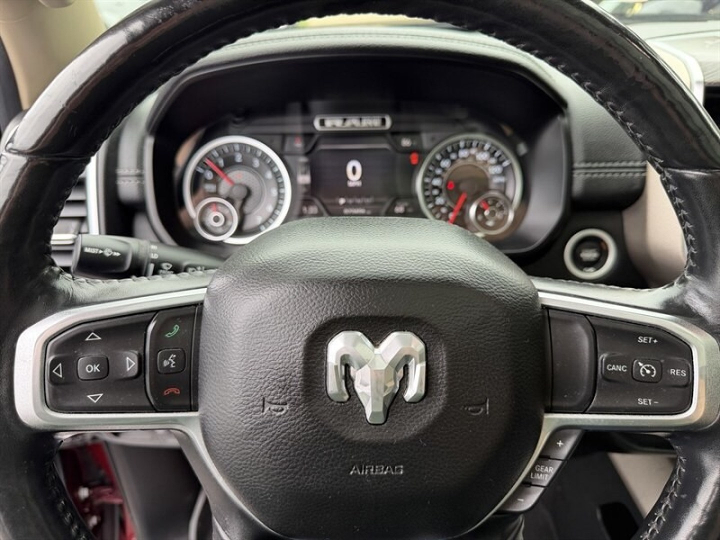 2020 Delmonico Red Pearl Coat RAM 1500 Laramie (1C6SRFJTXLN) with an HEMI 5.7L V8 395hp 410ft. lbs. engine, Automatic transmission, located at 25355 Eames Street, Channahon, IL, 60410, (815) 467-1807, 41.429108, -88.228432 - Ready to roll with power and pizzazz? Feast your eyes on this 2020 RAM 1500 Laramie, packing a punch with its beastly HEMI 5.7L V8 engine delivering a snarling 395 horsepower and a gut-punch 410 ft-lbs of torque. This truck doesnt just move it dominates every road. Wrapped in a head-turning Delmo- Photo#24