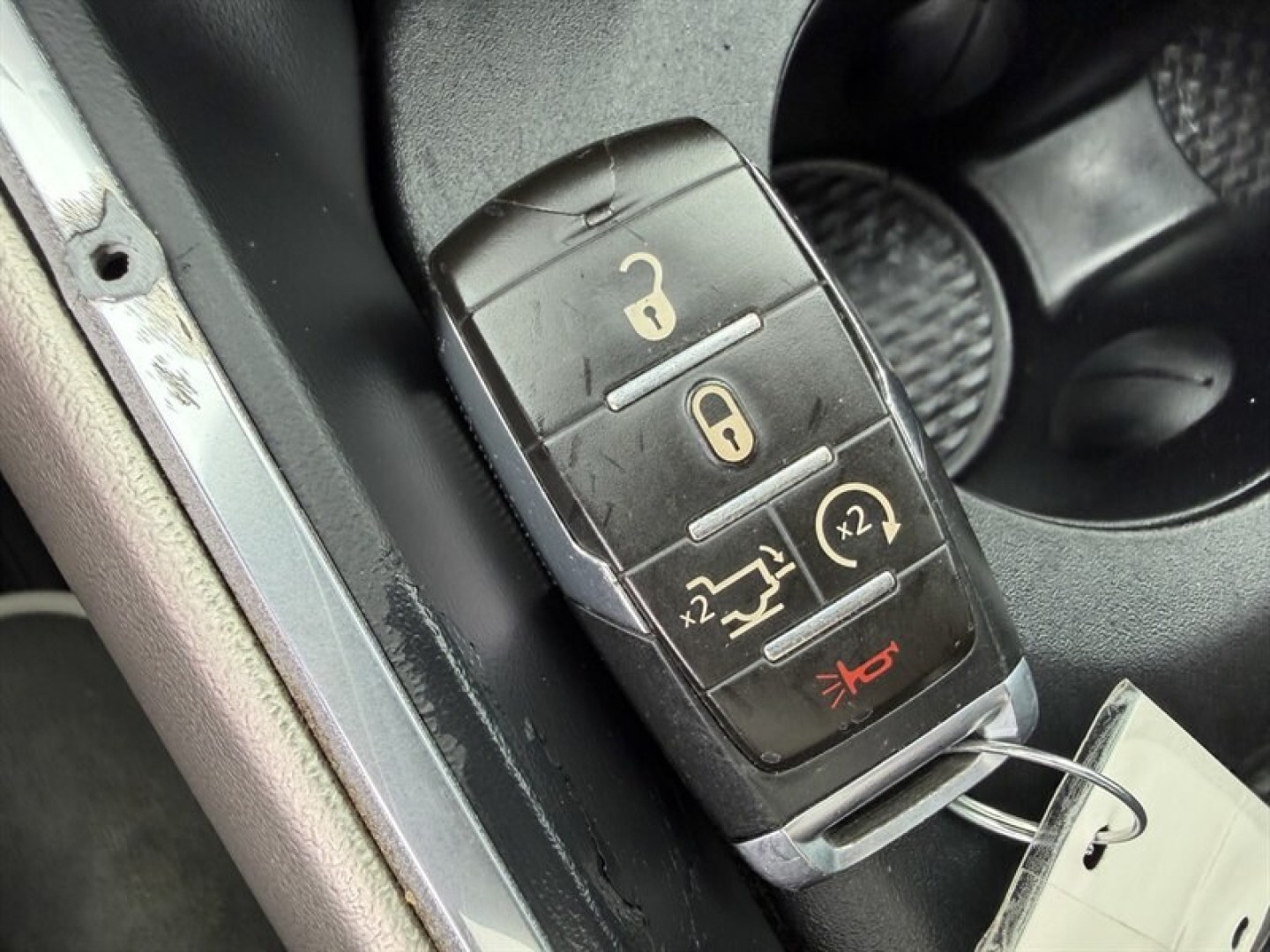 2020 Delmonico Red Pearl Coat RAM 1500 Laramie (1C6SRFJTXLN) with an HEMI 5.7L V8 395hp 410ft. lbs. engine, Automatic transmission, located at 25355 Eames Street, Channahon, IL, 60410, (815) 467-1807, 41.429108, -88.228432 - Ready to roll with power and pizzazz? Feast your eyes on this 2020 RAM 1500 Laramie, packing a punch with its beastly HEMI 5.7L V8 engine delivering a snarling 395 horsepower and a gut-punch 410 ft-lbs of torque. This truck doesnt just move it dominates every road. Wrapped in a head-turning Delmo- Photo#30