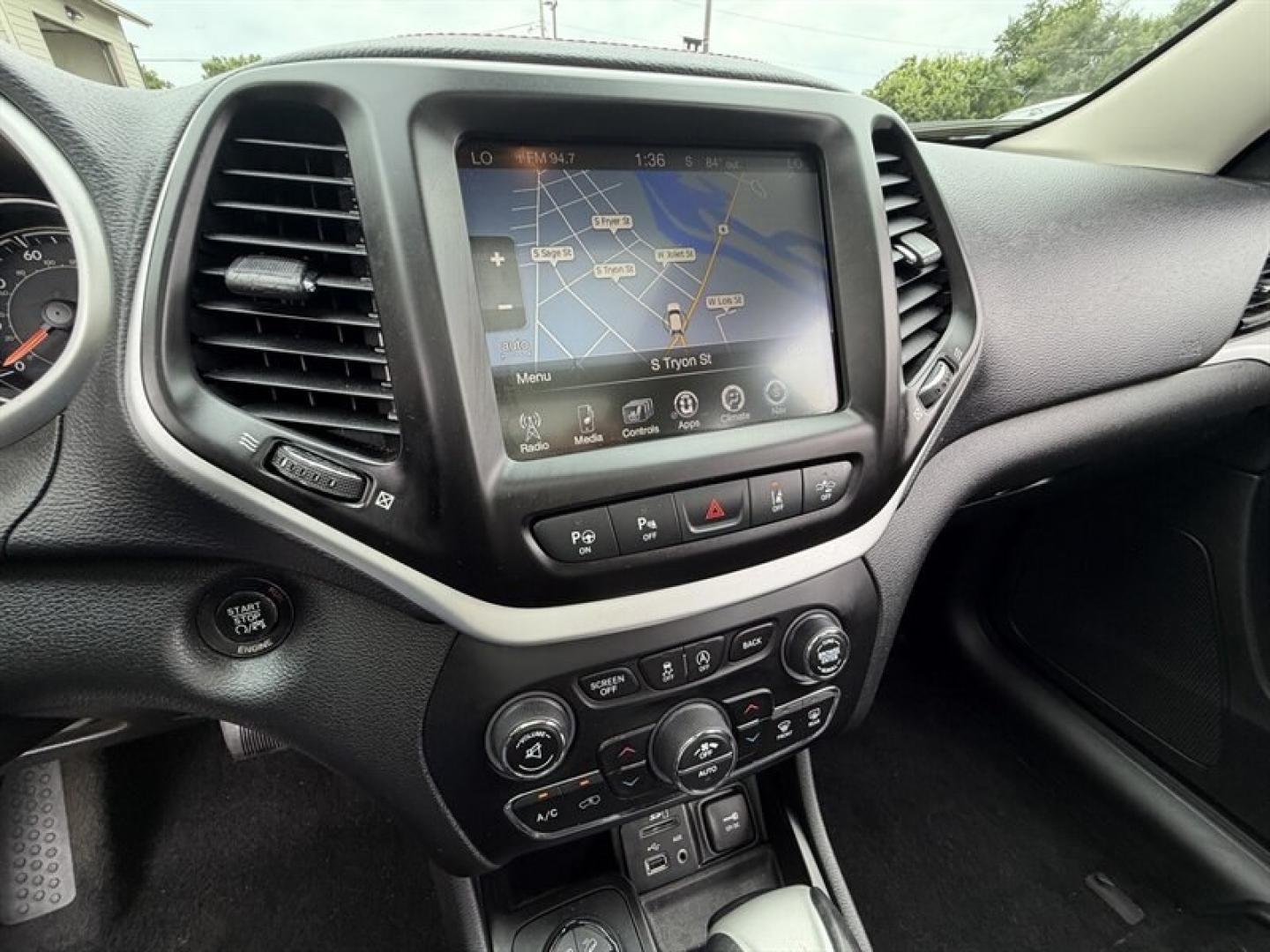 2015 Brilliant Black Crystal Pearl Coat Jeep Cherokee Trailhawk (1C4PJMBS3FW) with an 3.2L V6 271hp 239ft. lbs. engine, Automatic transmission, located at 25355 Eames Street, Channahon, IL, 60410, (815) 467-1807, 41.429108, -88.228432 - Ready to own the road and turn heads while youre at it? Meet this 2015 Jeep Cherokee Trailhawk, a total showstopper in sleek Granite Crystal Metallic Clear Coat. Under that tough hood, youll find a burly 3.2L V6 engine packing 271 horsepower and 239 ft-lbs of torquebecause sometimes, you gotta have- Photo#17