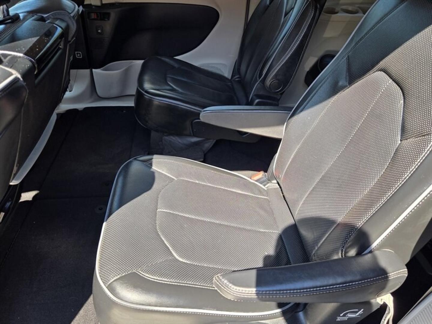 2017 Granite Crystal Metallic Clear Coat Chrysler Pacifica Limited (2C4RC1GG4HR) with an Pentastar 3.6L V6 287hp 262ft. lbs. engine, Automatic transmission, located at 25355 Eames Street, Channahon, IL, 60410, (815) 467-1807, 41.429108, -88.228432 - The 2017 Chrysler Pacifica Limited is a well-equipped minivan designed to offer a balance of performance, comfort, and advanced features. Powered by a Pentastar 3.6L V6 engine producing 287 horsepower and 262 lb-ft of torque, this vehicle provides a smooth and responsive driving experience. It deliv- Photo#25