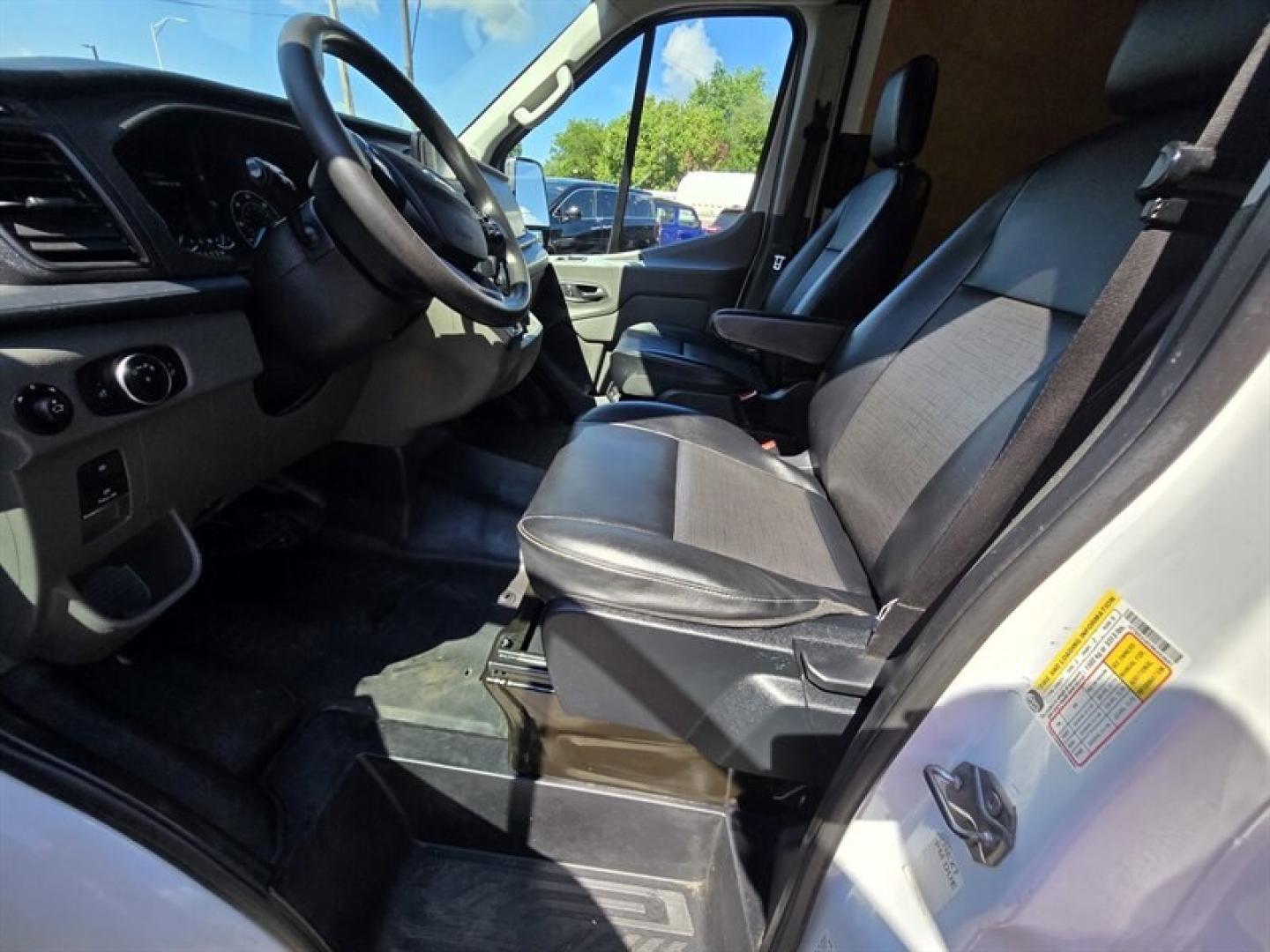 2022 Oxford White Ford Transit (1FTBR3U85NK) with an 3.5L Flex Fuel V6 275hp 262ft. lbs. engine, Automatic transmission, located at 25355 Eames Street, Channahon, IL, 60410, (815) 467-1807, 41.429108, -88.228432- Photo#11