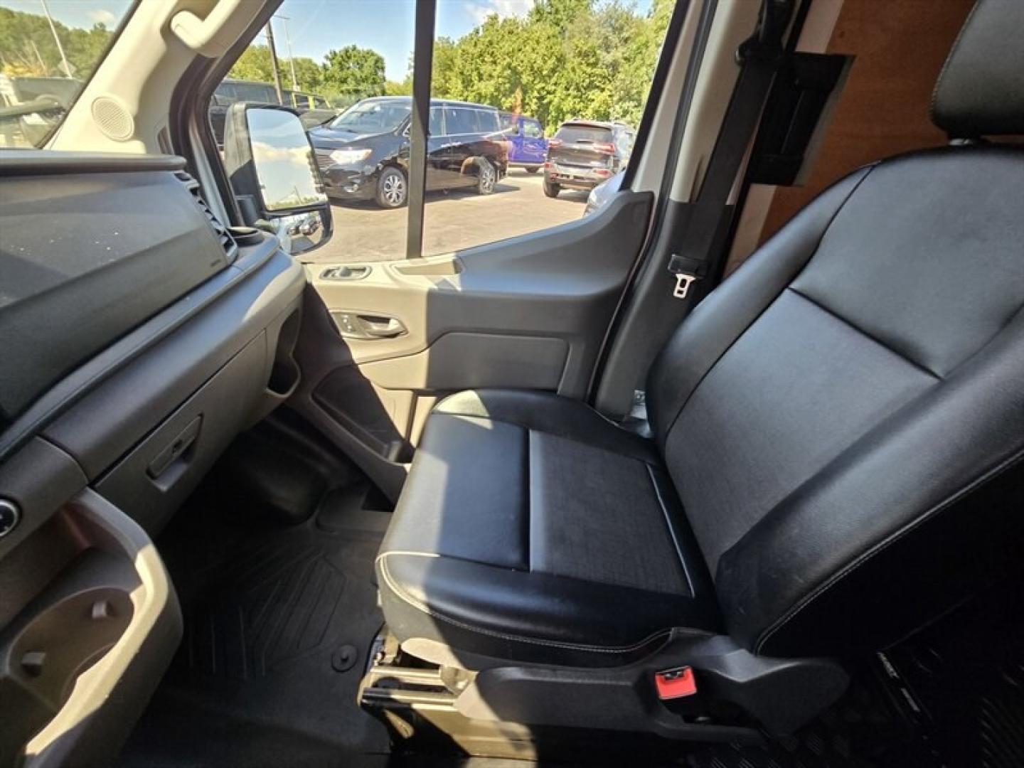 2022 Oxford White Ford Transit (1FTBR3U85NK) with an 3.5L Flex Fuel V6 275hp 262ft. lbs. engine, Automatic transmission, located at 25355 Eames Street, Channahon, IL, 60410, (815) 467-1807, 41.429108, -88.228432- Photo#23