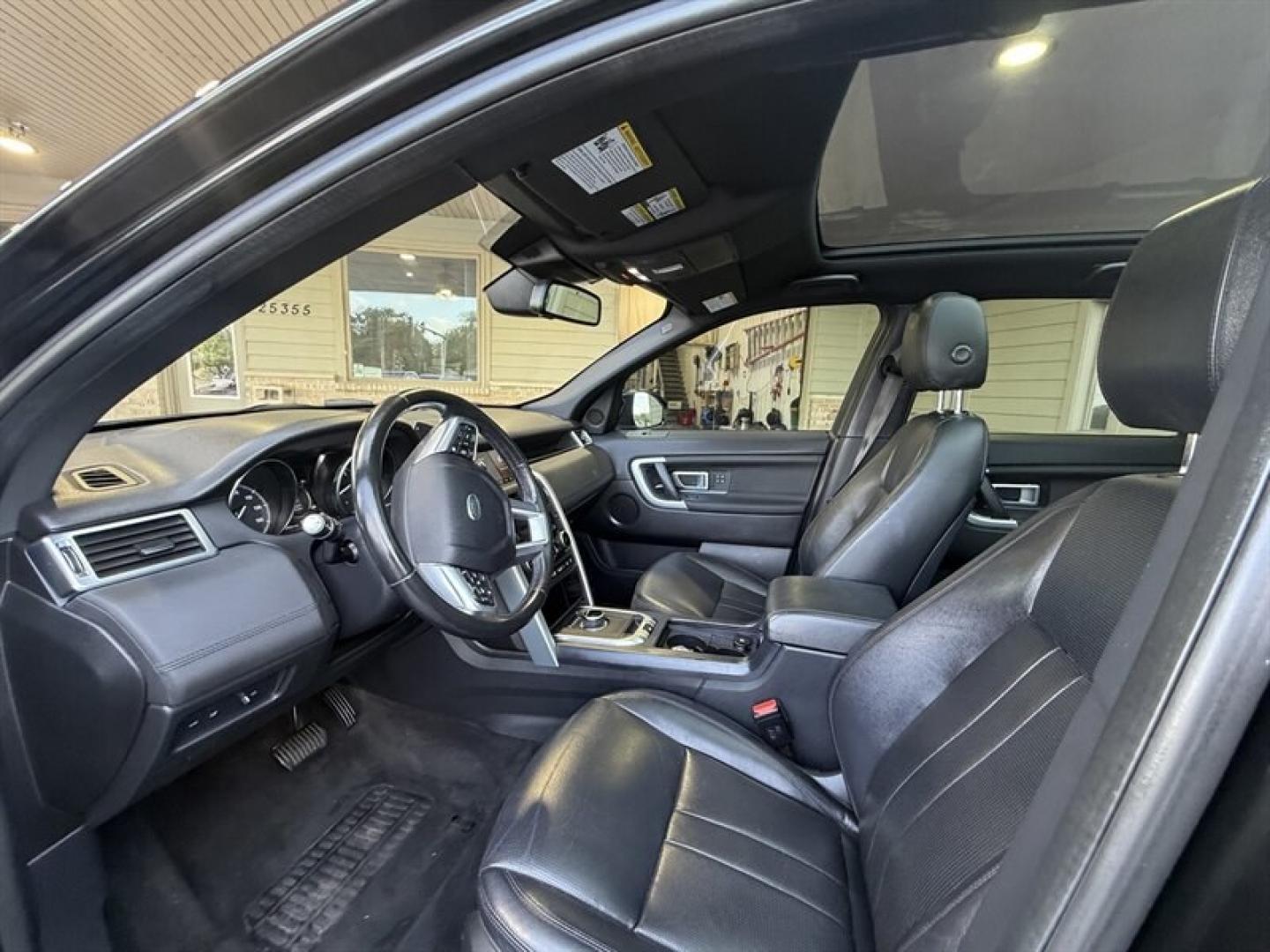 2019 Santorini Black Metallic Land Rover Discovery Sport HSE (SALCR2FX2KH) with an 2.0 engine, Automatic transmission, located at 25355 Eames Street, Channahon, IL, 60410, (815) 467-1807, 41.429108, -88.228432 - Ready to turn heads and conquer the urban jungle? Check out this 2019 Land Rover Discovery Sport HSE, rocking a peppy 2.0-liter engine thats as smooth as your favorite latte. With a fuel economy thats actually sensible for a luxury SUV21 MPG city and 25 MPG highwayyou'll get there in style without e- Photo#16