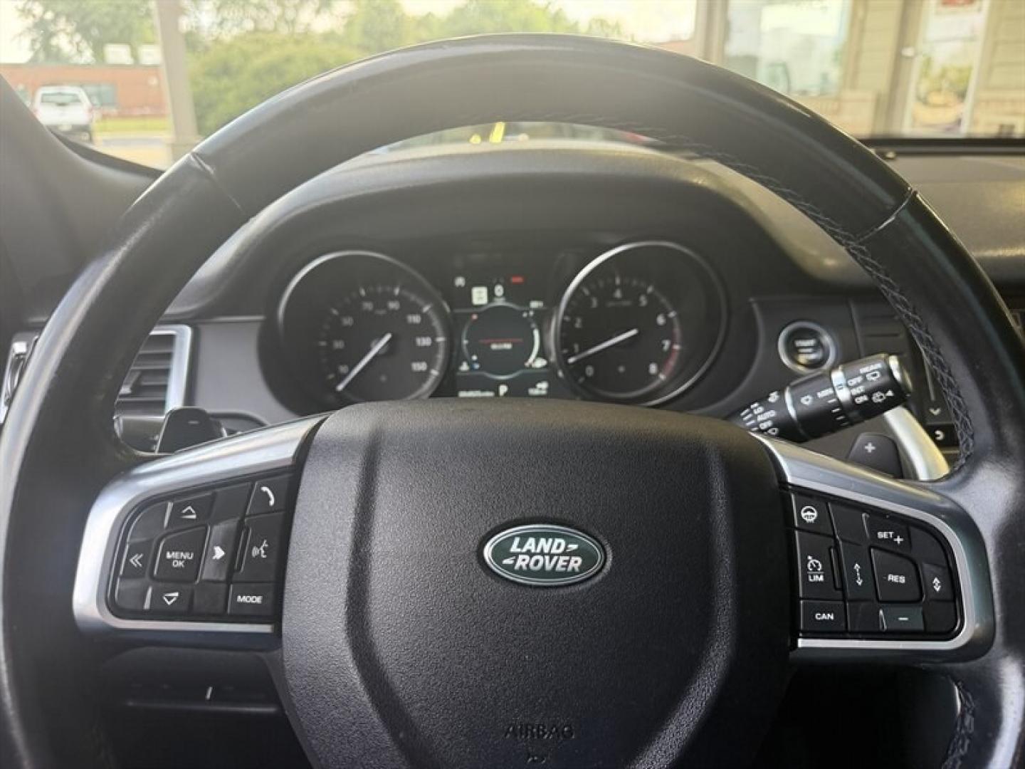 2019 Santorini Black Metallic Land Rover Discovery Sport HSE (SALCR2FX2KH) with an 2.0 engine, Automatic transmission, located at 25355 Eames Street, Channahon, IL, 60410, (815) 467-1807, 41.429108, -88.228432 - Ready to turn heads and conquer the urban jungle? Check out this 2019 Land Rover Discovery Sport HSE, rocking a peppy 2.0-liter engine thats as smooth as your favorite latte. With a fuel economy thats actually sensible for a luxury SUV21 MPG city and 25 MPG highwayyou'll get there in style without e- Photo#21