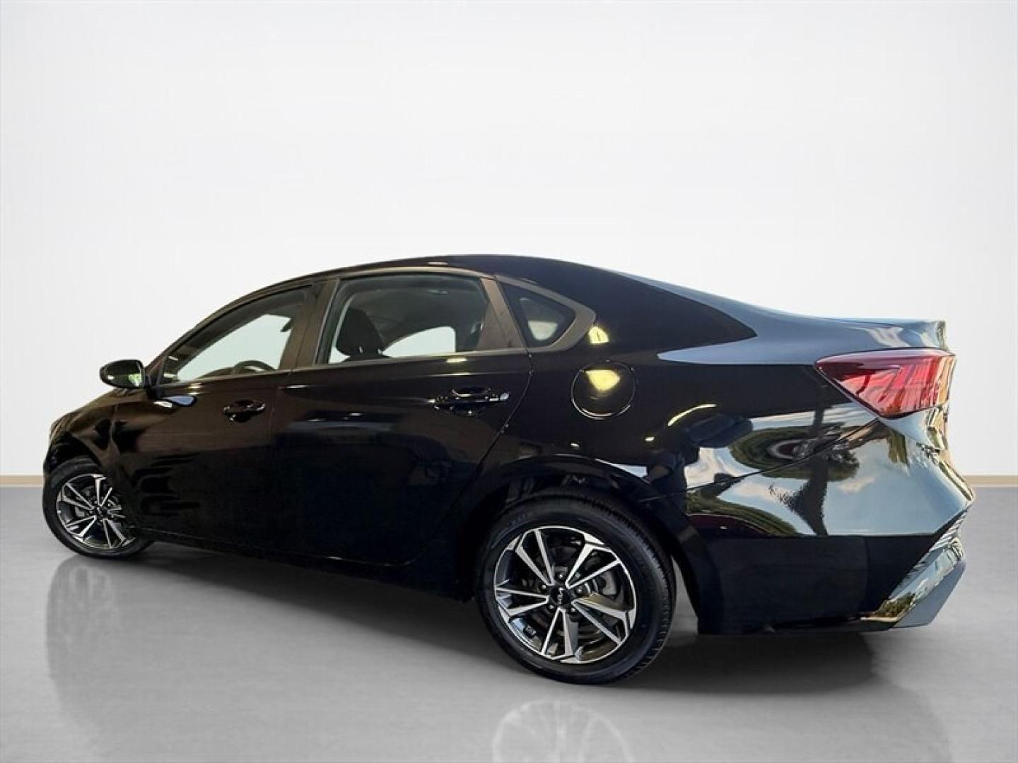 2023 Aurora Black Pearl Kia Forte LXS (3KPF24AD6PE) with an 2.0L I4 147hp 132ft. lbs. engine, Automatic transmission, located at 25355 Eames Street, Channahon, IL, 60410, (815) 467-1807, 41.429108, -88.228432 - Looking for a car thats fun, dependable, and doesnt drink gas like its free? This 2023 Kia Forte LXS is ready to make your daily drive a whole lot better! Sleek Aurora Black exterior, automatic transmission, and an impressive 39 MPG highway. Loaded with: Apple CarPlay and Android Auto Back-up cam- Photo#6