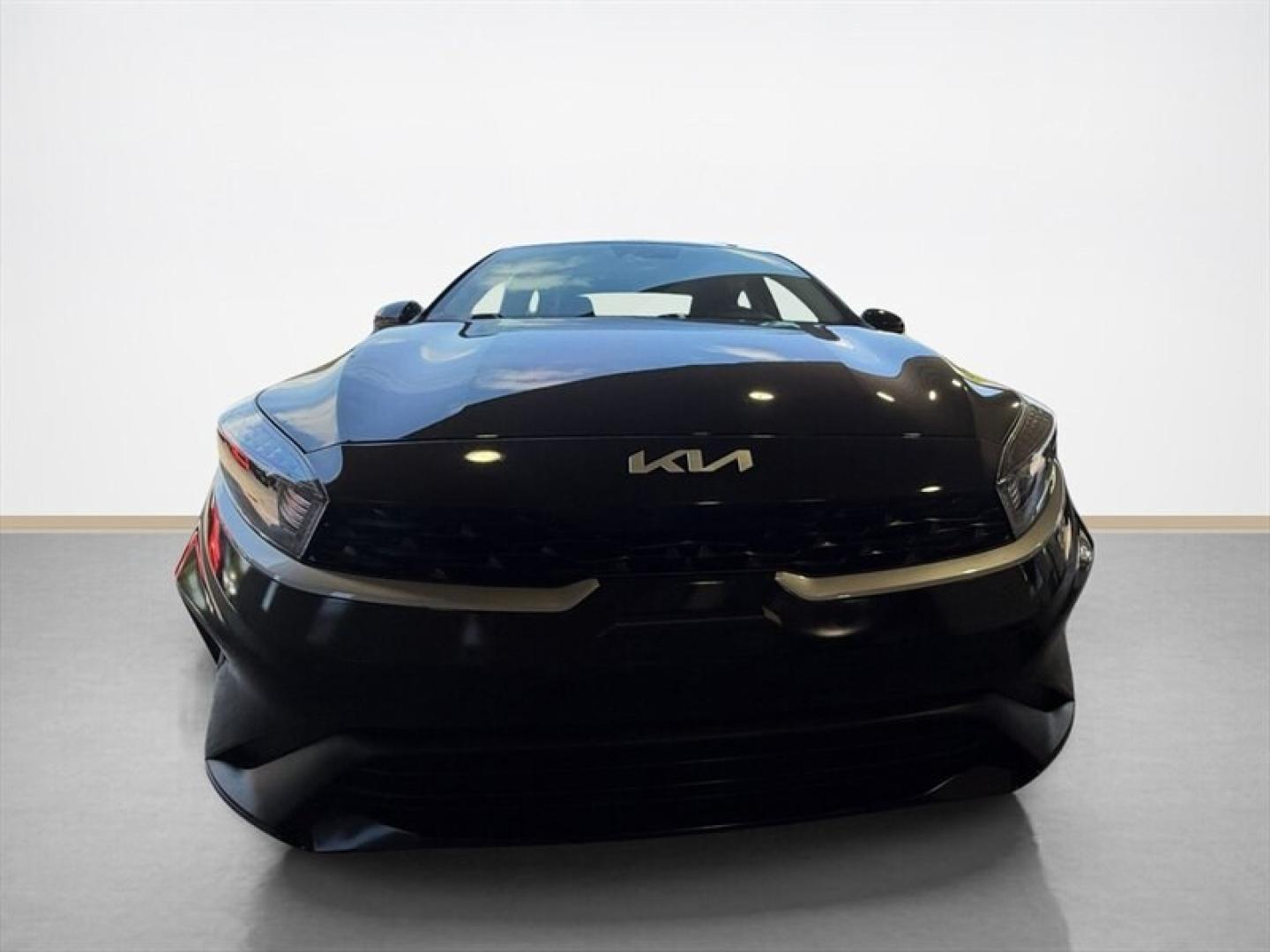 2023 Aurora Black Pearl Kia Forte LXS (3KPF24AD6PE) with an 2.0L I4 147hp 132ft. lbs. engine, Automatic transmission, located at 25355 Eames Street, Channahon, IL, 60410, (815) 467-1807, 41.429108, -88.228432 - Looking for a car thats fun, dependable, and doesnt drink gas like its free? This 2023 Kia Forte LXS is ready to make your daily drive a whole lot better! Sleek Aurora Black exterior, automatic transmission, and an impressive 39 MPG highway. Loaded with: Apple CarPlay and Android Auto Back-up cam- Photo#8